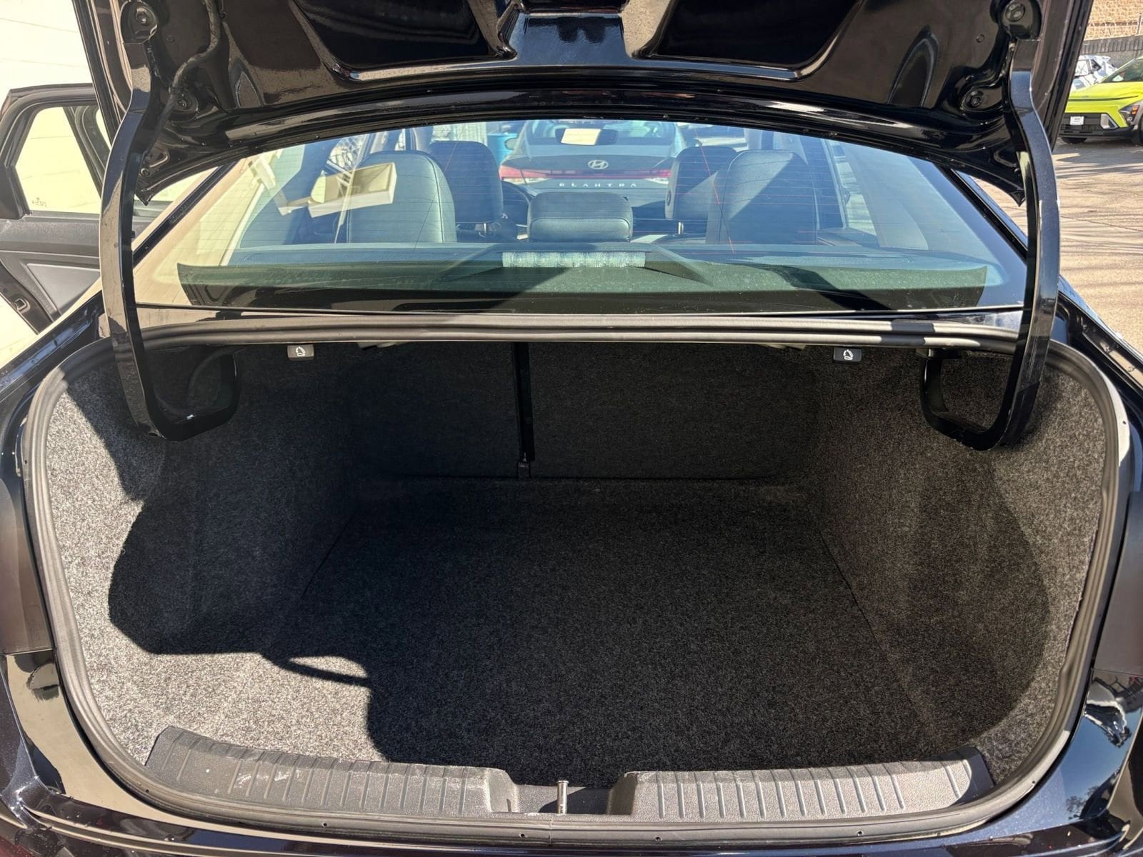 Thumbnail: 2025 Volkswagen Jetta - 31