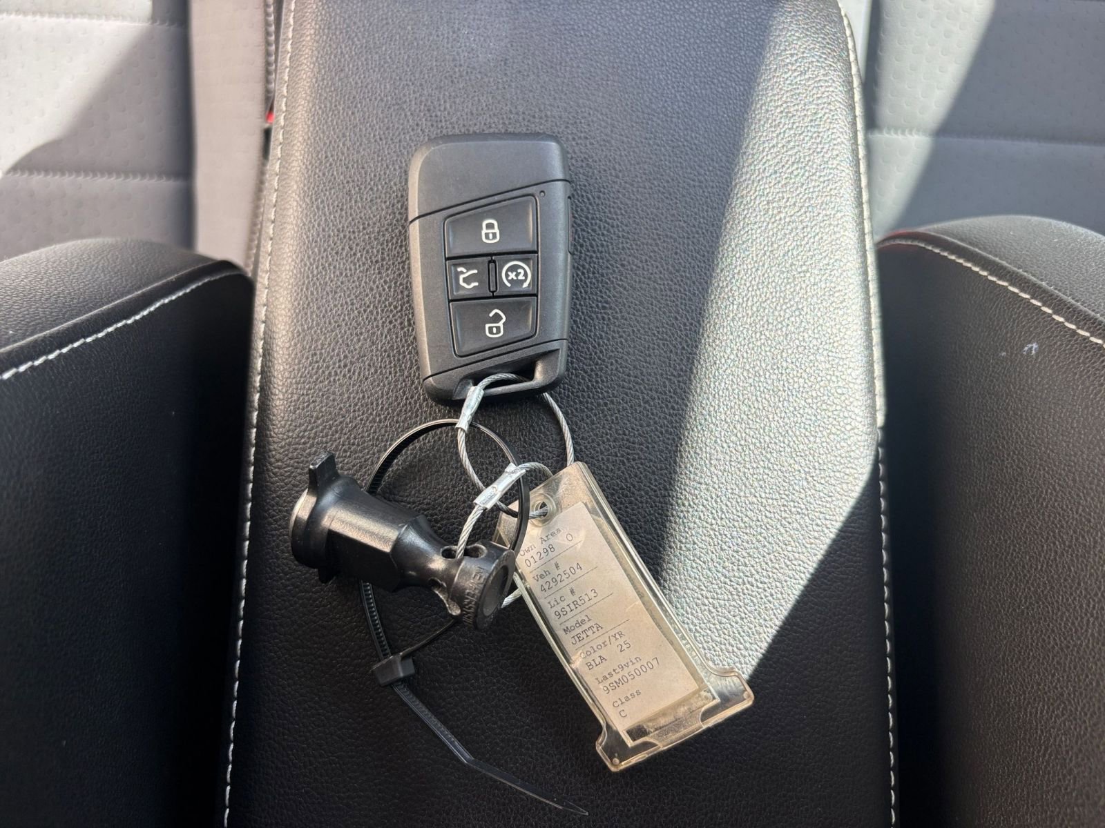 Thumbnail: 2025 Volkswagen Jetta - 22