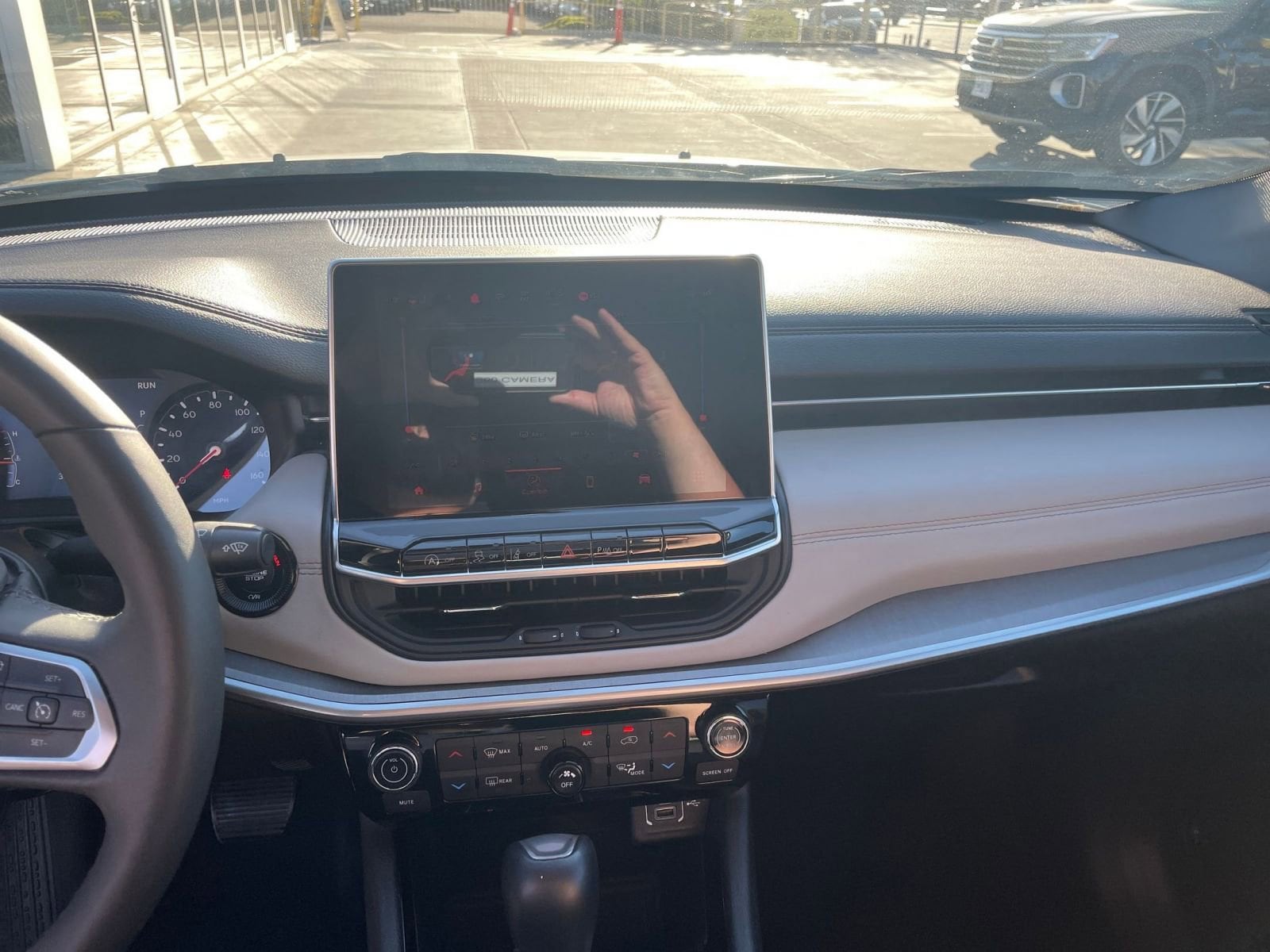 Thumbnail: 2025 Jeep Compass - 17