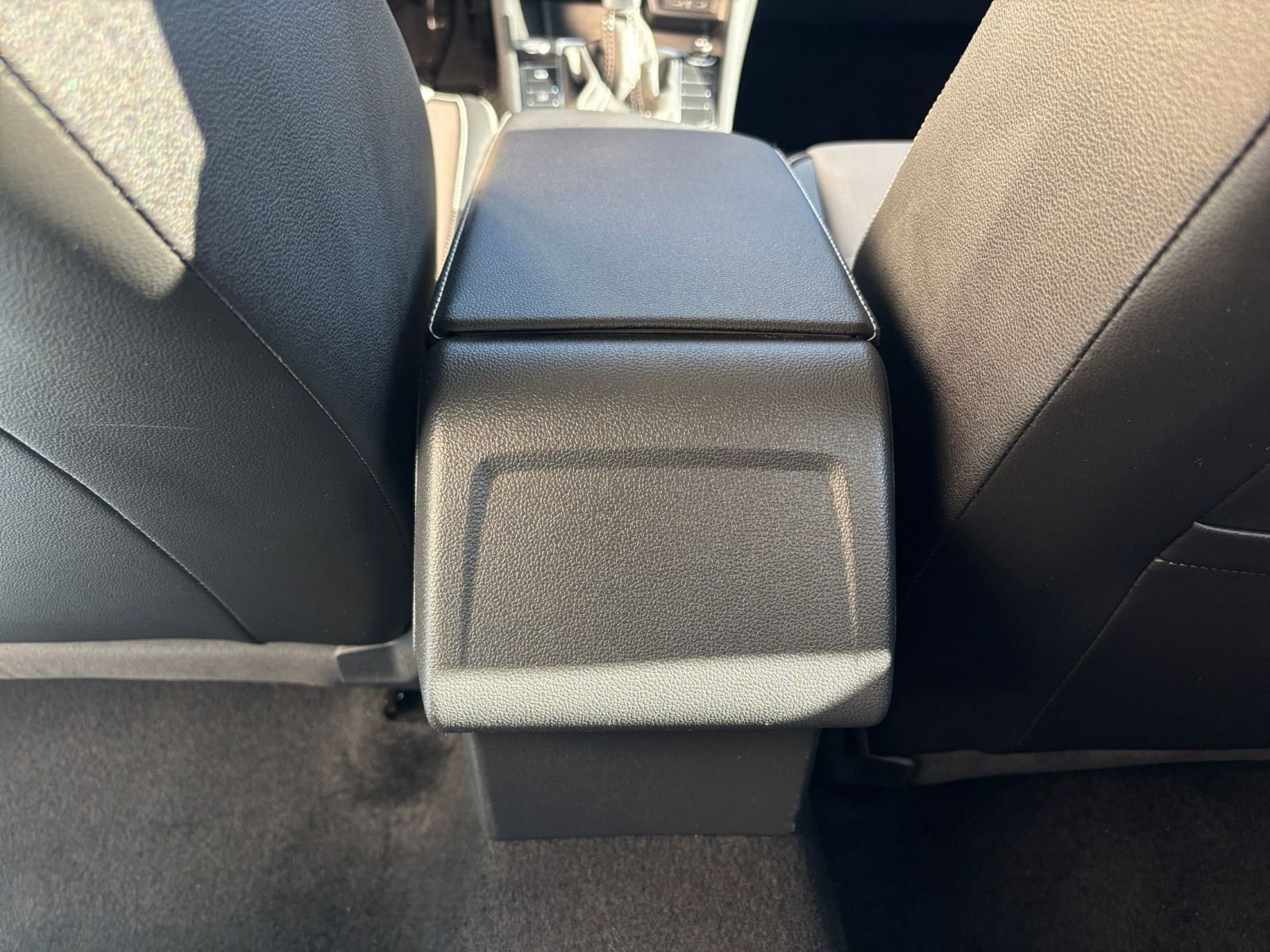 Thumbnail: 2025 Volkswagen Jetta - 24