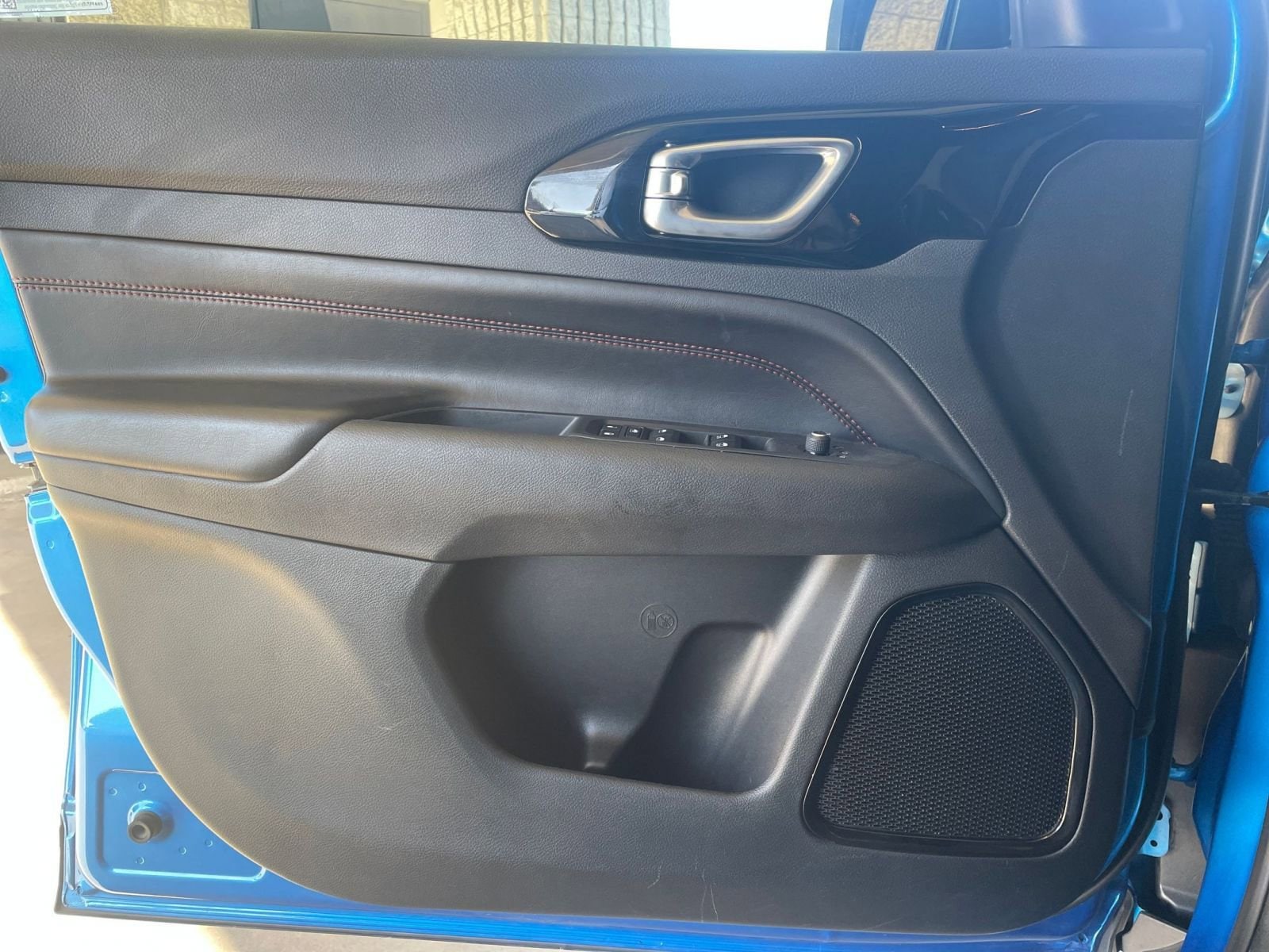 Thumbnail: 2025 Jeep Compass - 18