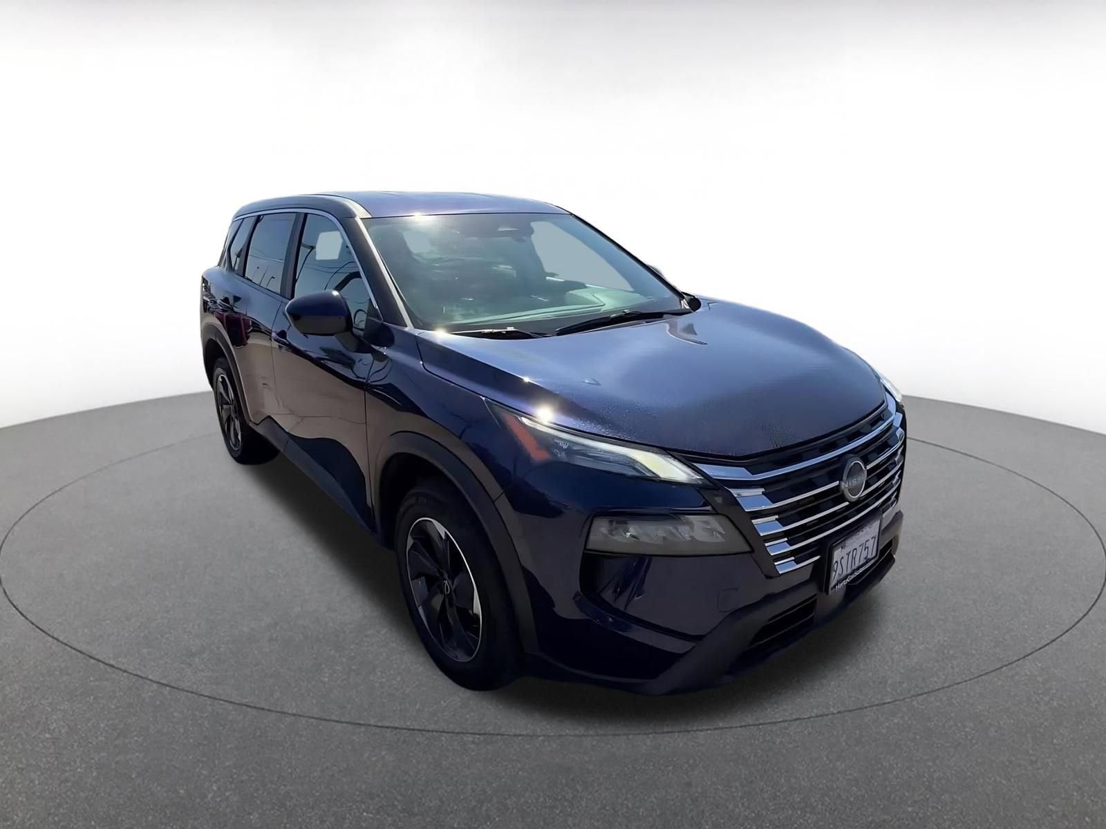 Thumbnail: 2025 Nissan Rogue - 3