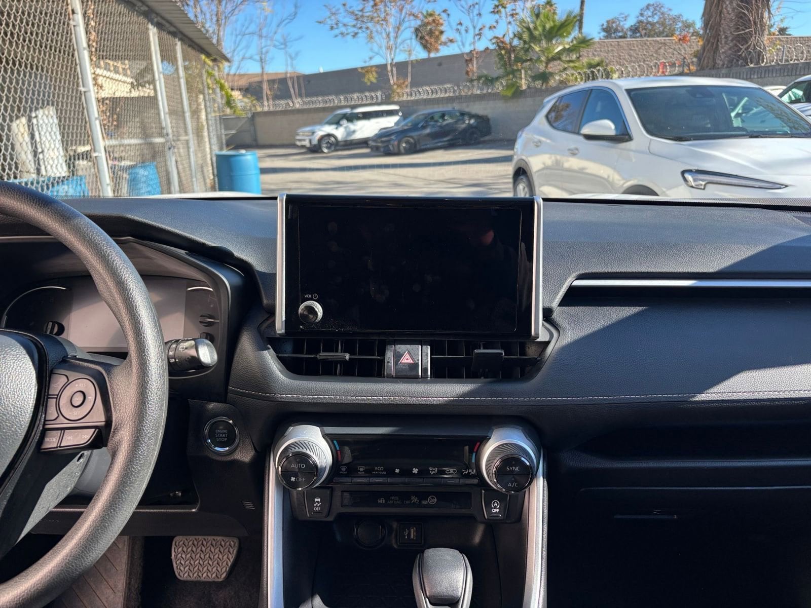 Thumbnail: 2025 Toyota RAV4 - 18