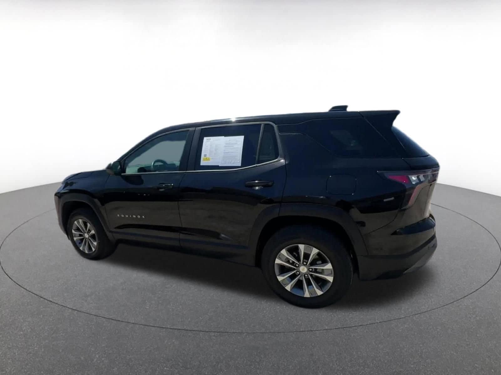 Thumbnail: 2025 Chevrolet Equinox - 10