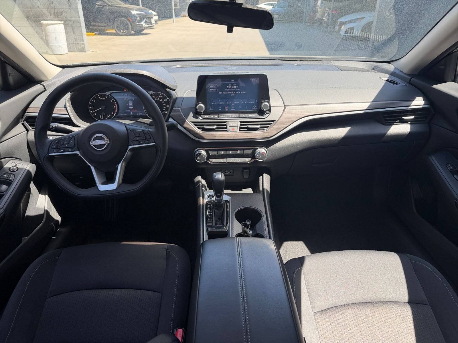 Thumbnail: 2025 Nissan Altima - 33