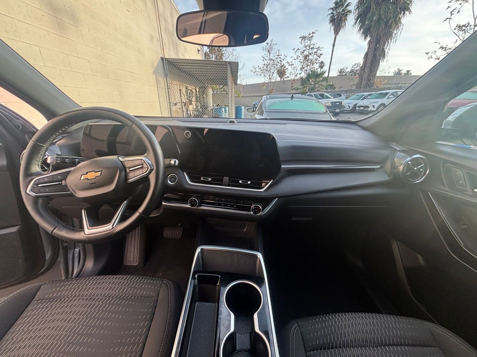 Thumbnail: 2025 Chevrolet Equinox - 33