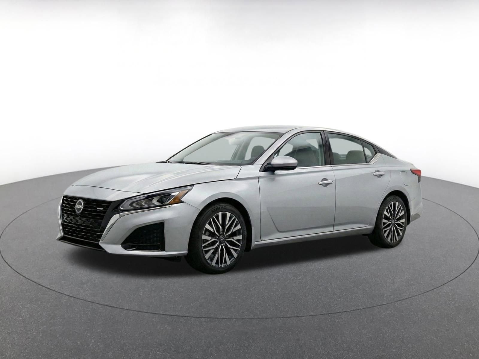 Thumbnail: 2025 Nissan Altima - 3