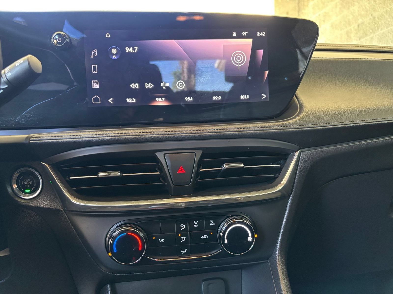 Thumbnail: 2025 Buick Encore GX - 19