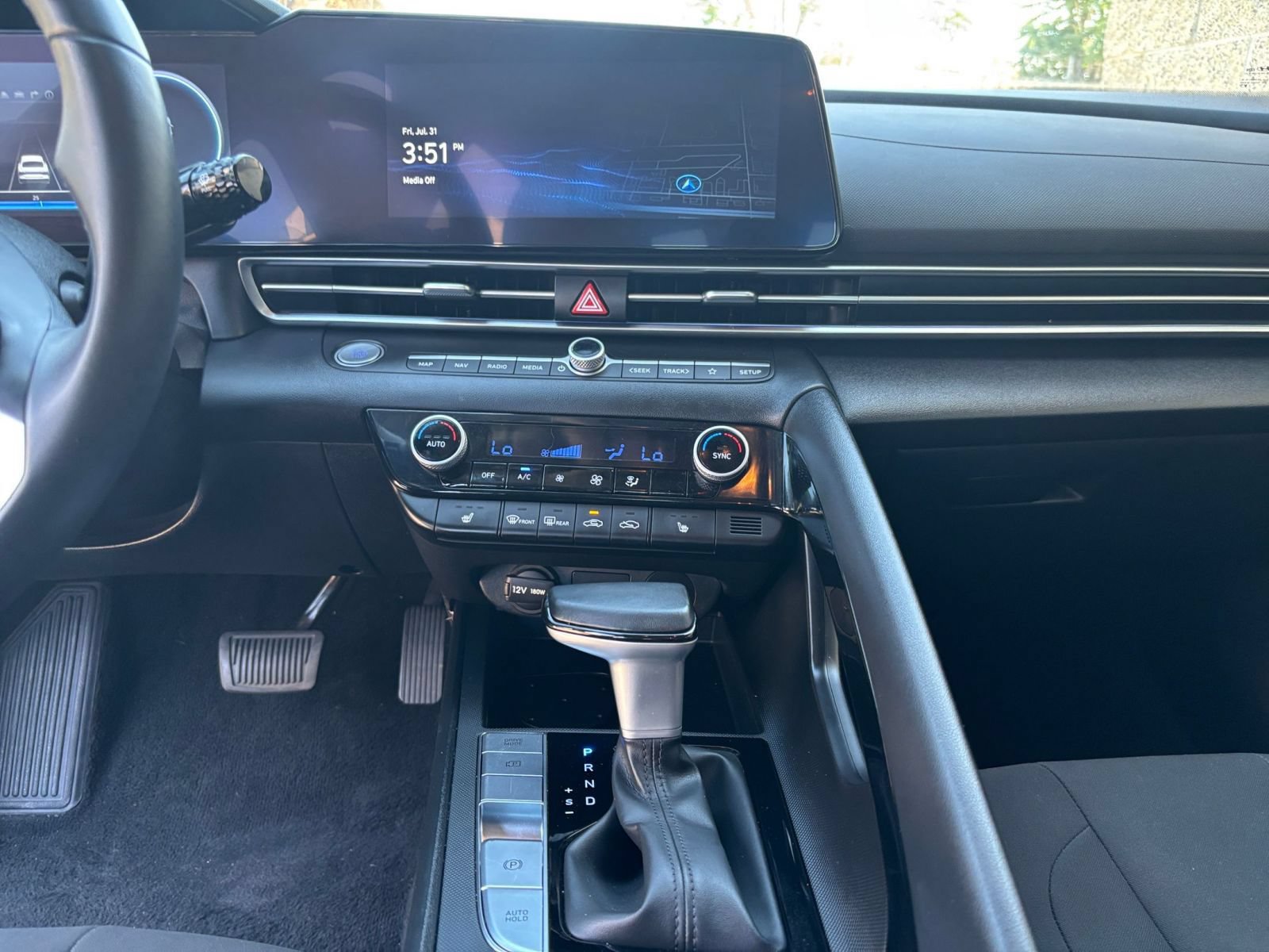 Thumbnail: 2025 Hyundai Elantra - 17