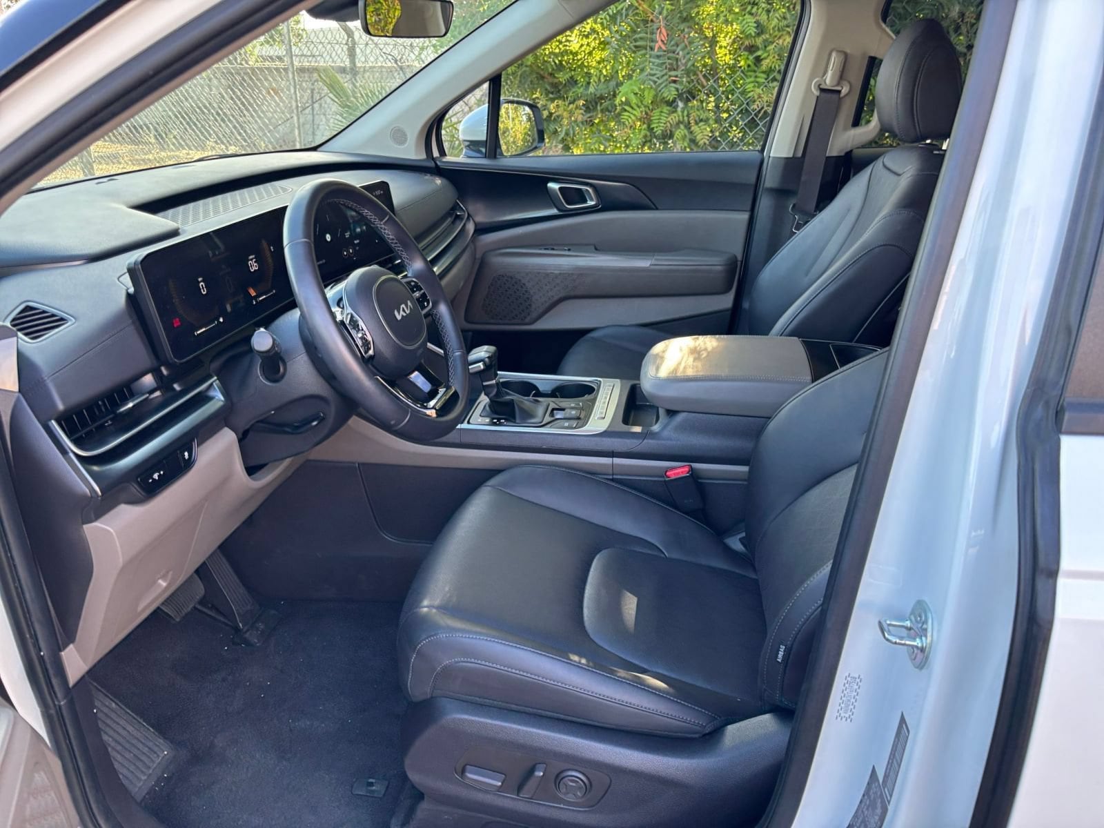 Thumbnail: 2026 Kia Carnival - 28