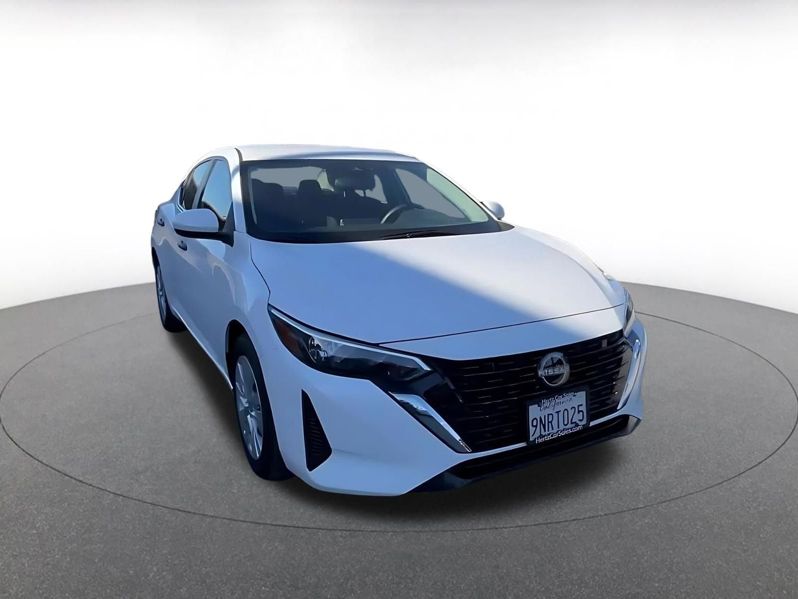 Thumbnail: 2025 Nissan Sentra - 3