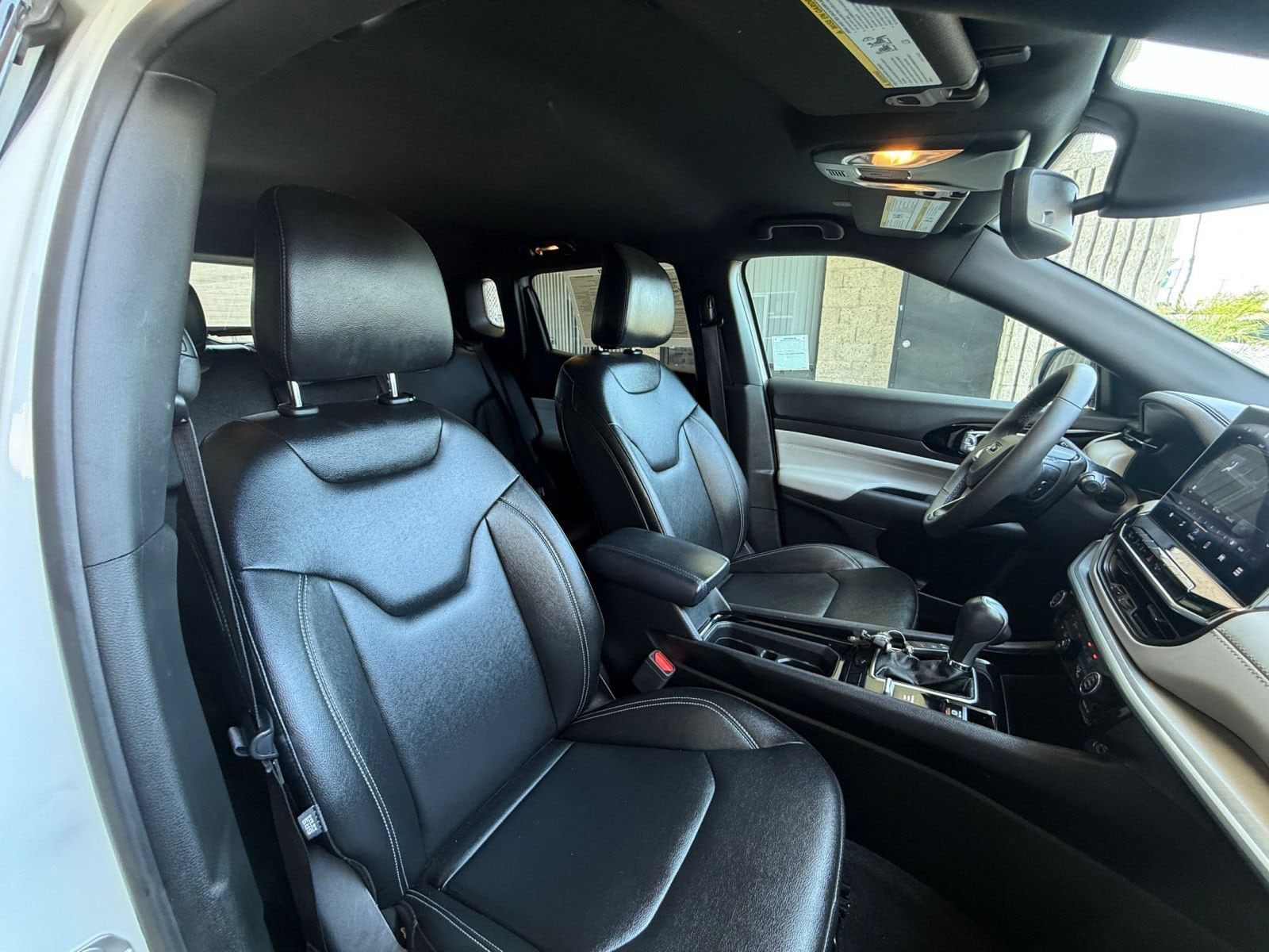 Thumbnail: 2025 Jeep Compass - 32
