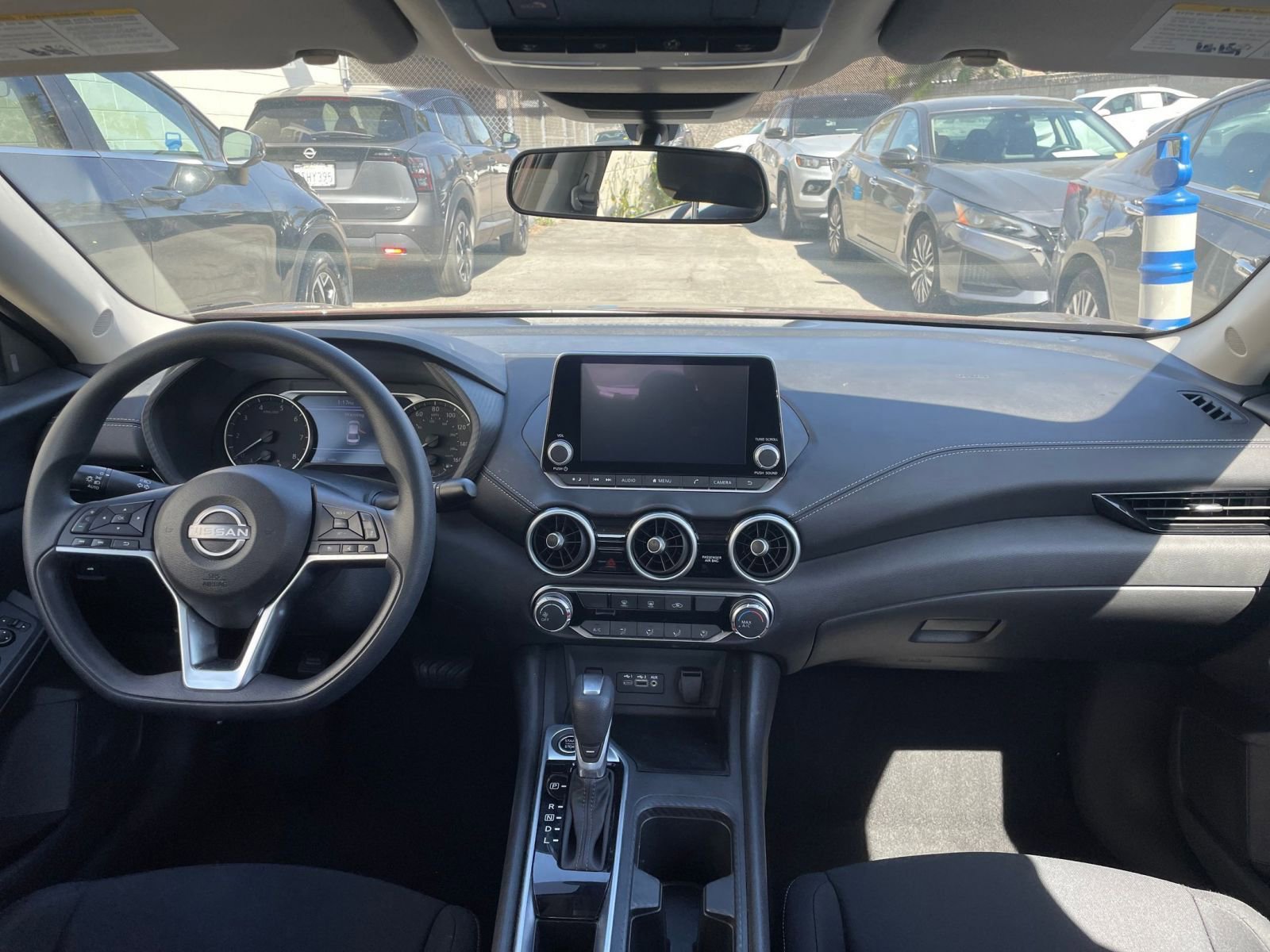 Thumbnail: 2025 Nissan Sentra - 31