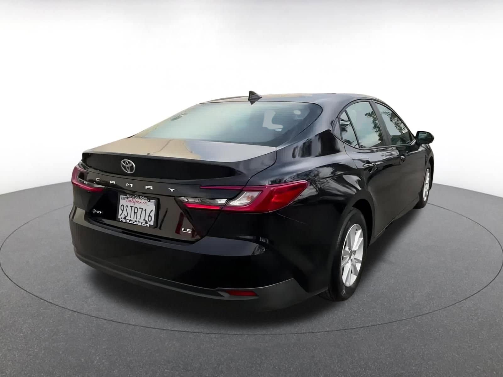 Thumbnail: 2025 Toyota Camry - 15