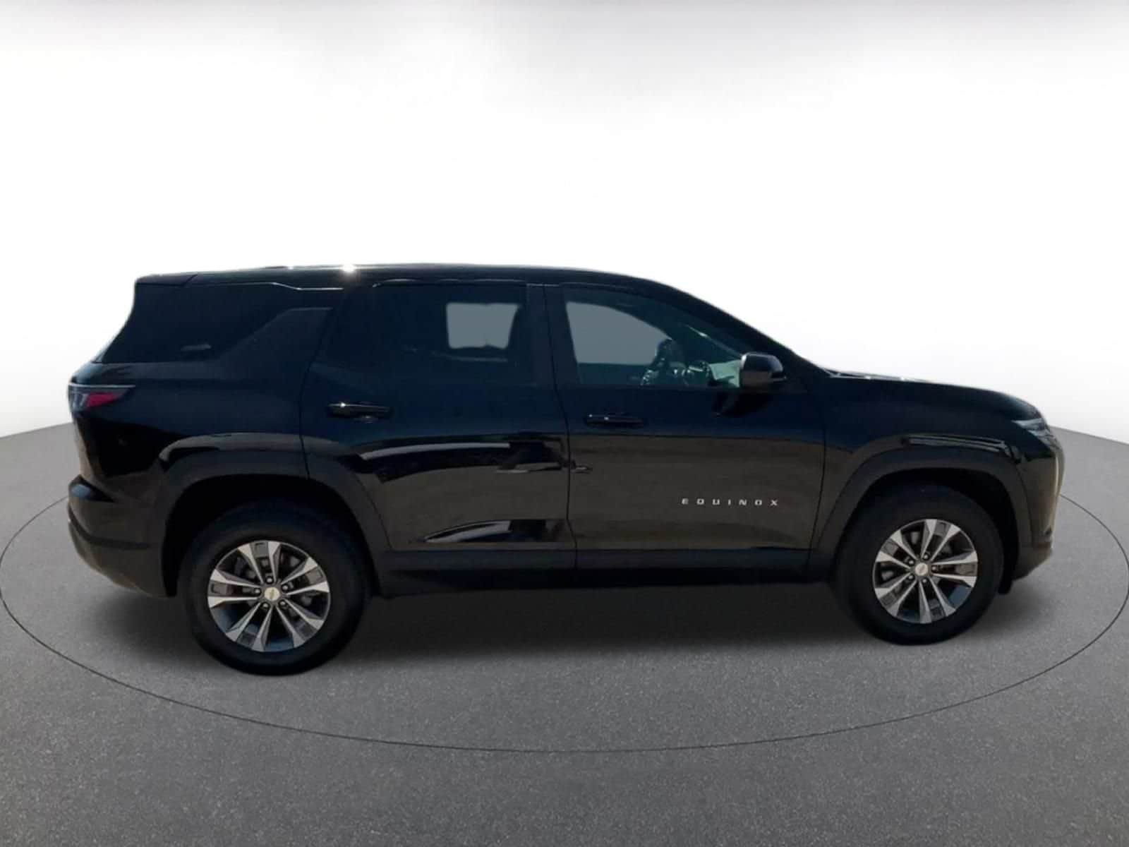 Thumbnail: 2025 Chevrolet Equinox - 15
