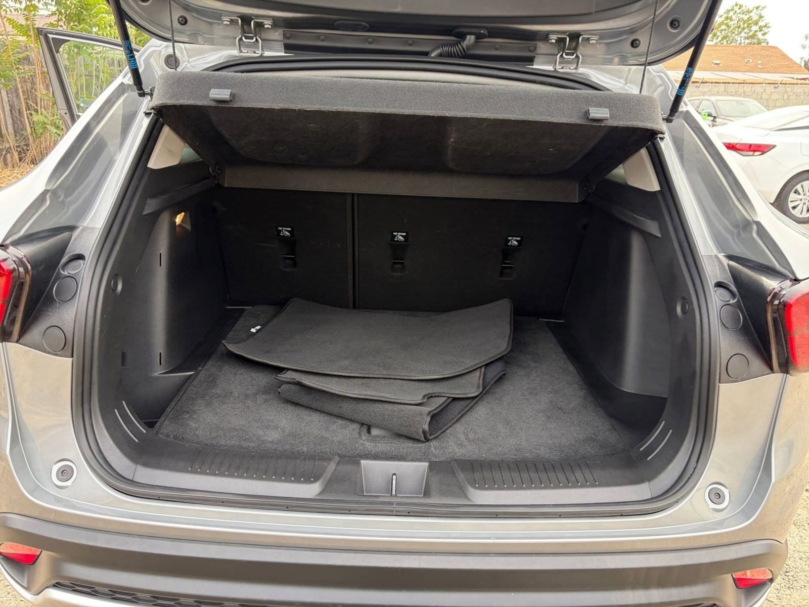 Thumbnail: 2025 Chevrolet Trax - 31