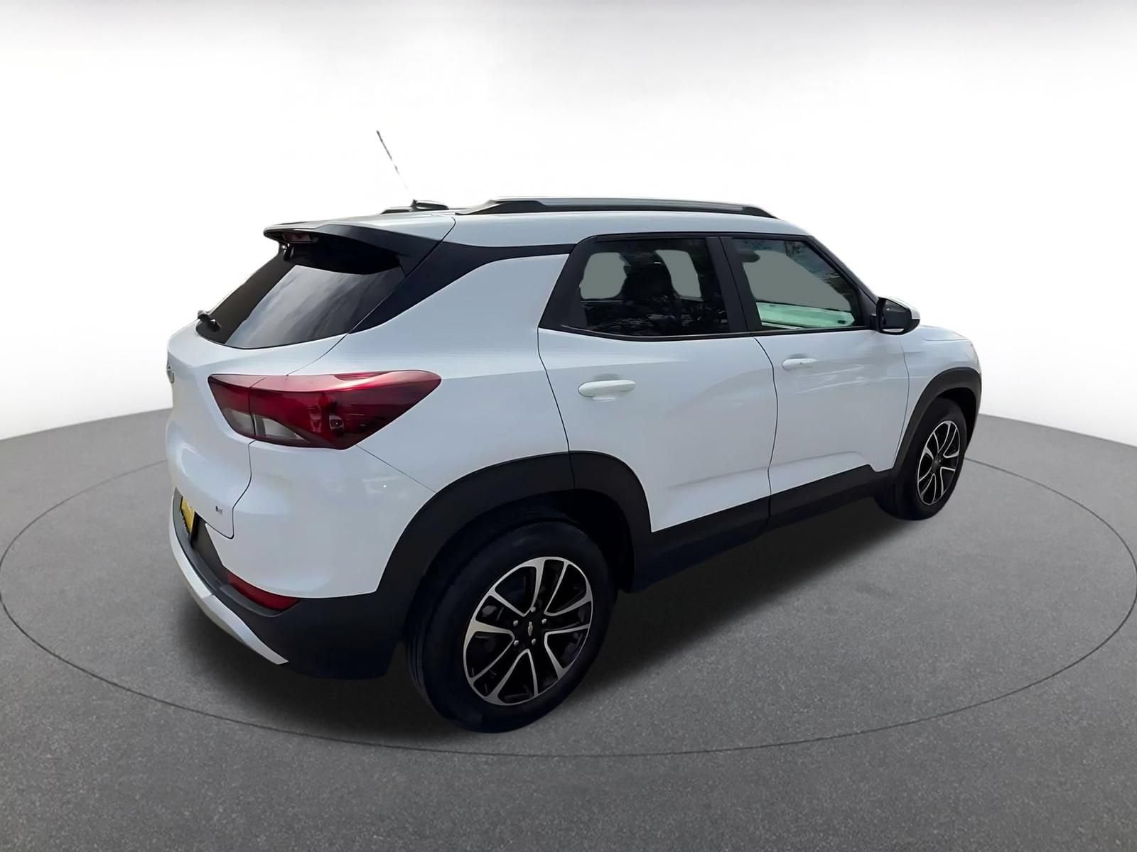 Thumbnail: 2025 Chevrolet TrailBlazer - 14
