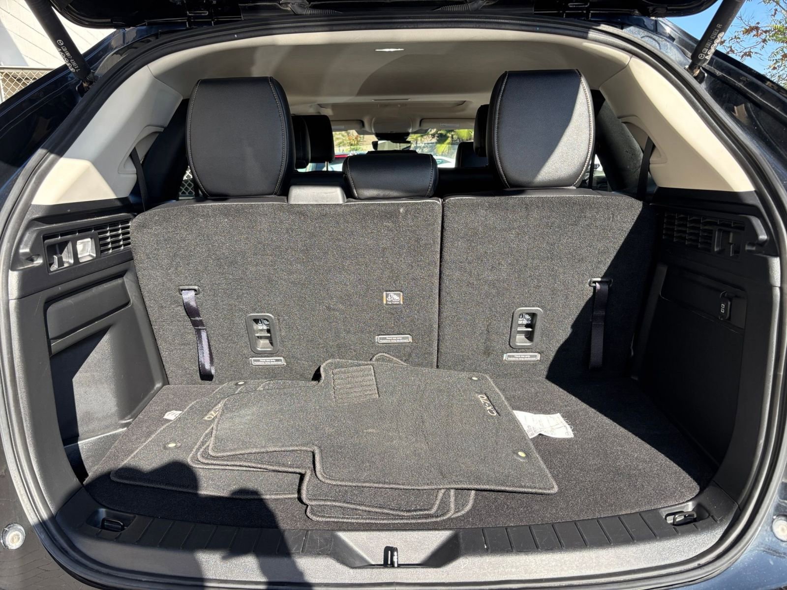 Thumbnail: 2025 Mazda CX-90 - 32