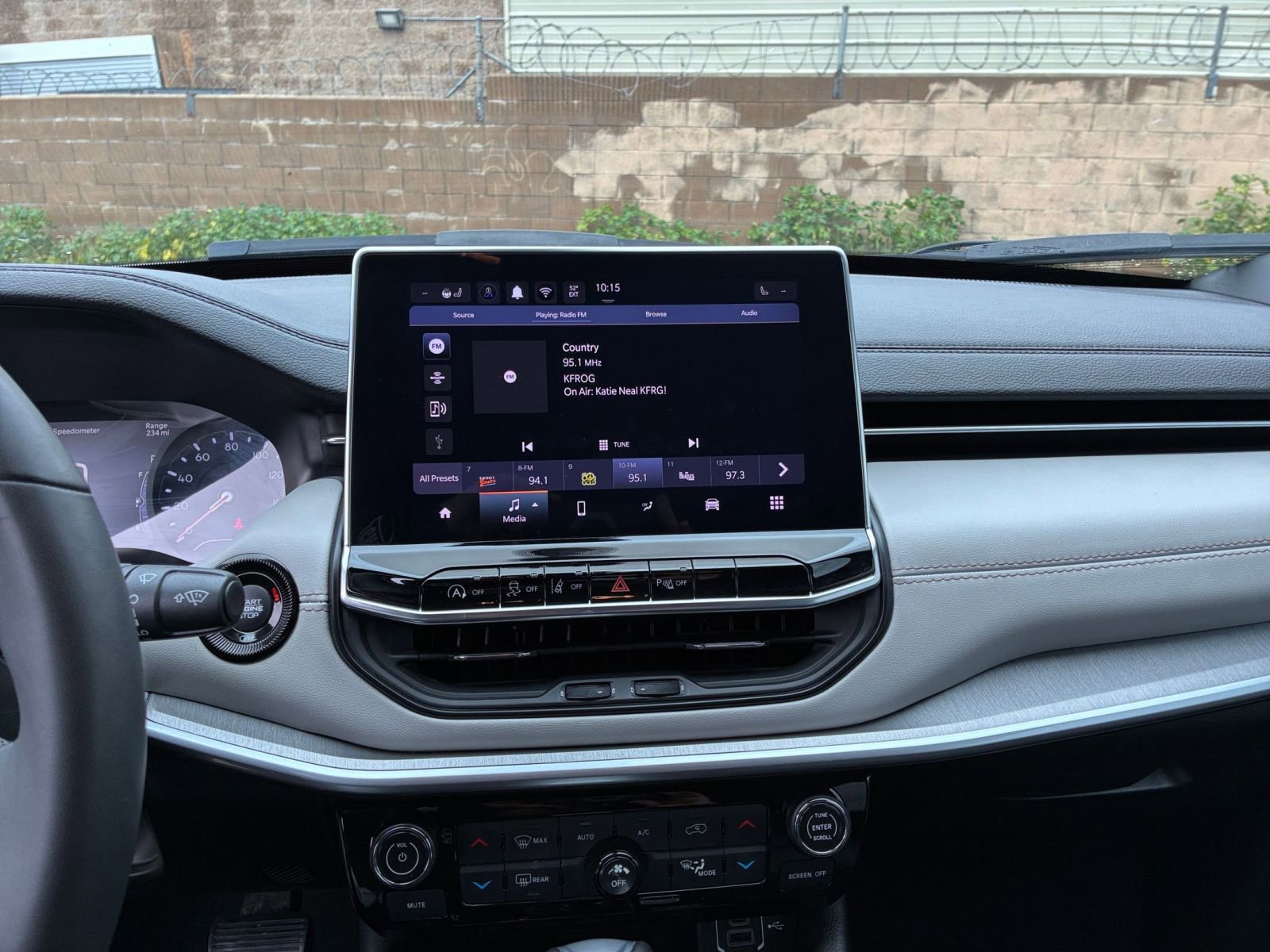 Thumbnail: 2025 Jeep Compass - 17