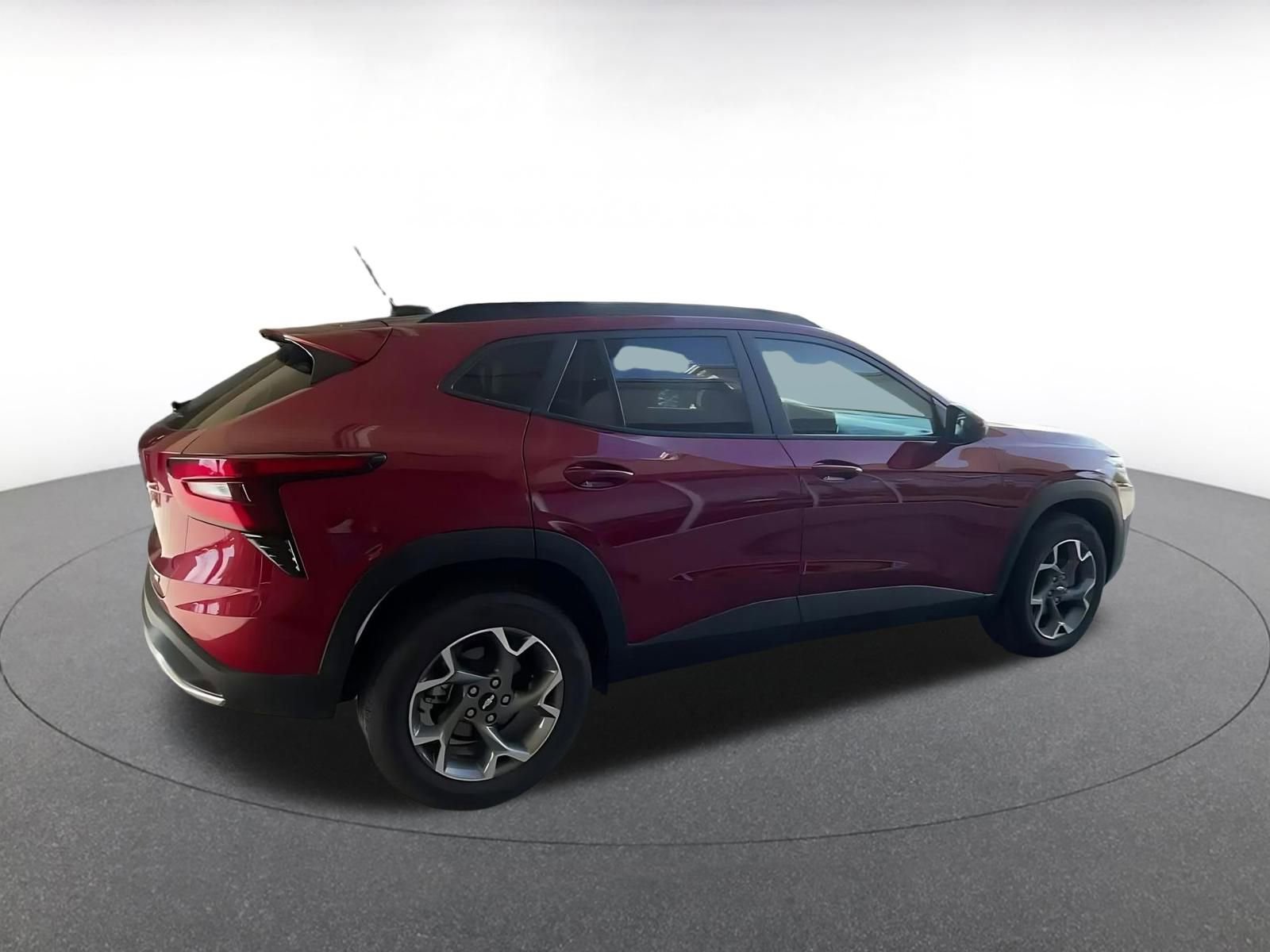 Thumbnail: 2025 Chevrolet Trax - 14