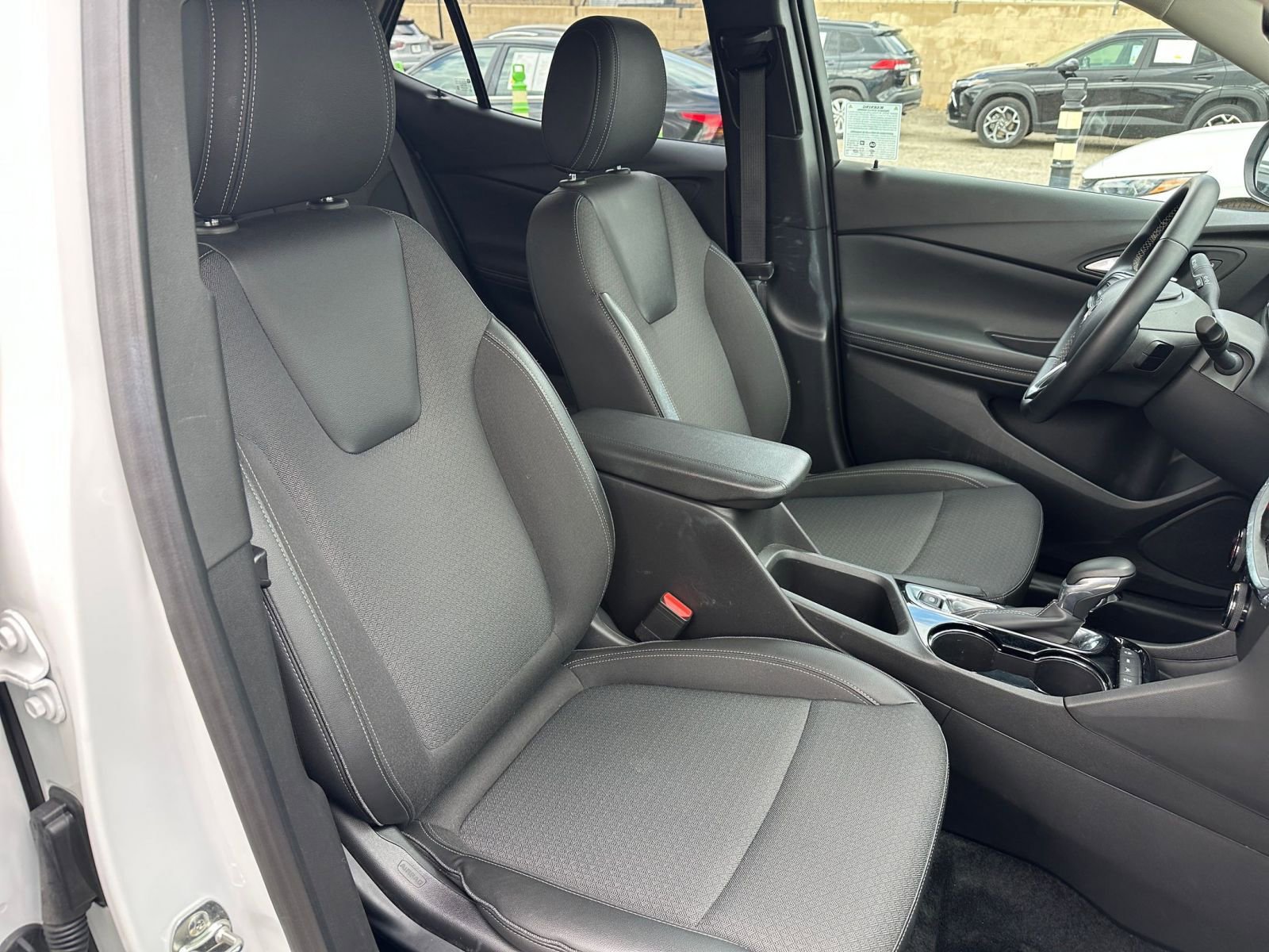 Thumbnail: 2025 Buick Encore GX - 35