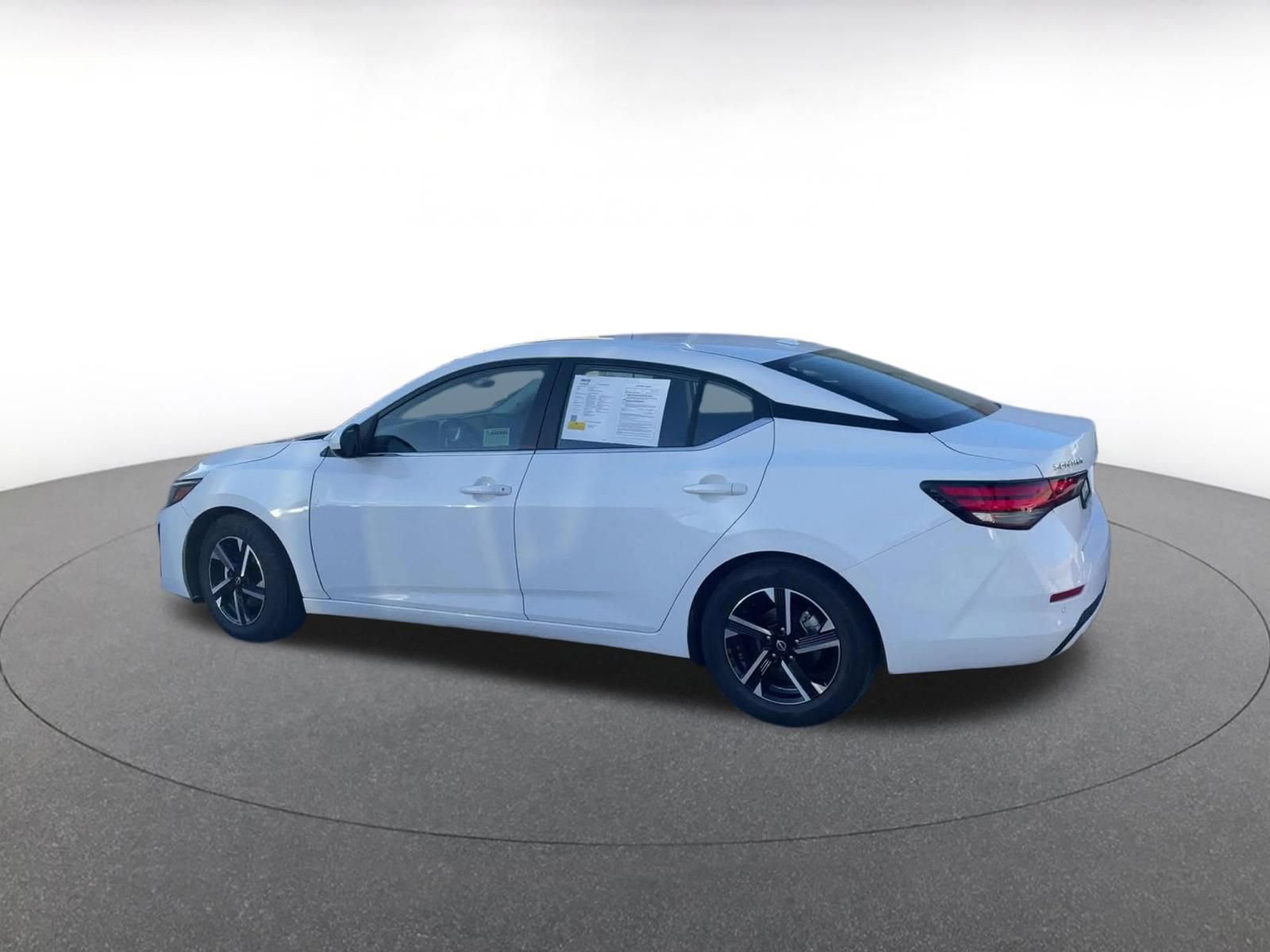 Thumbnail: 2025 Nissan Sentra - 10