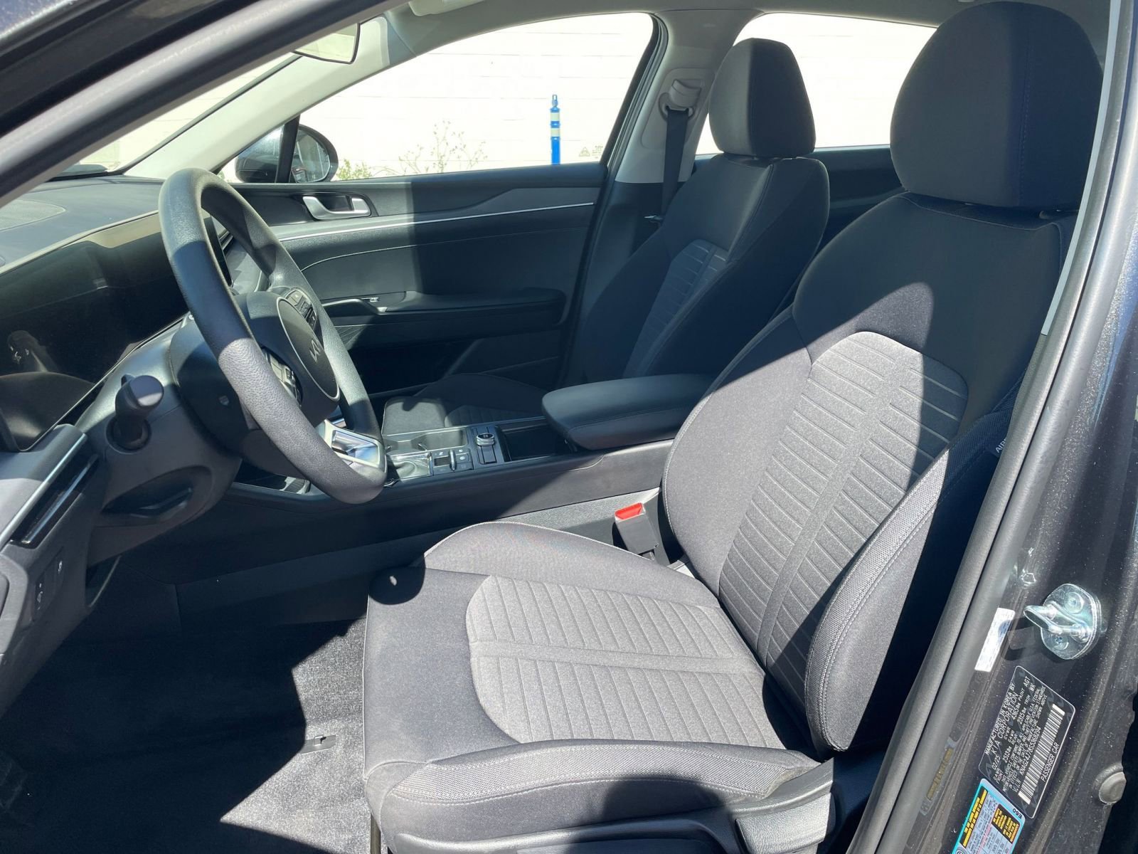 Thumbnail: 2025 Kia K5 - 28