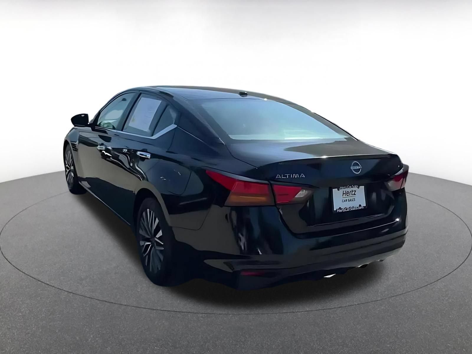Thumbnail: 2025 Nissan Altima - 10