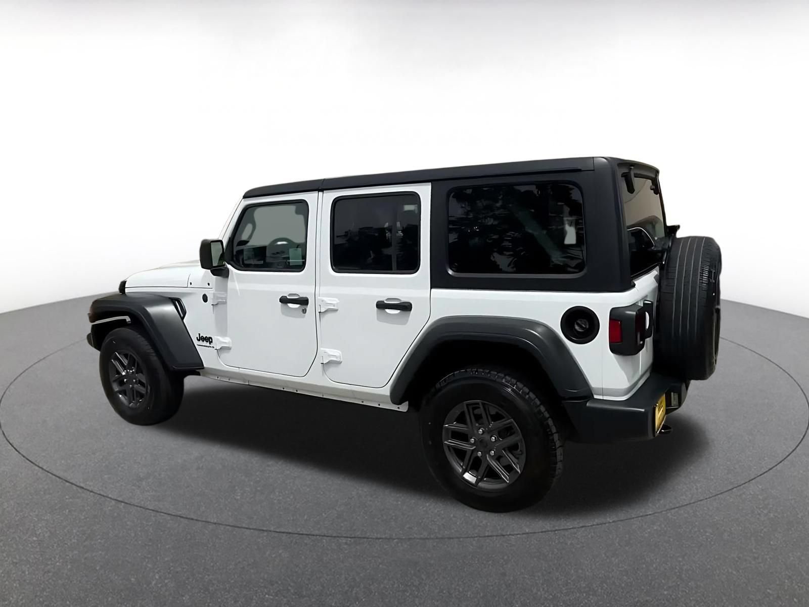 Thumbnail: 2025 Jeep Wrangler - 14