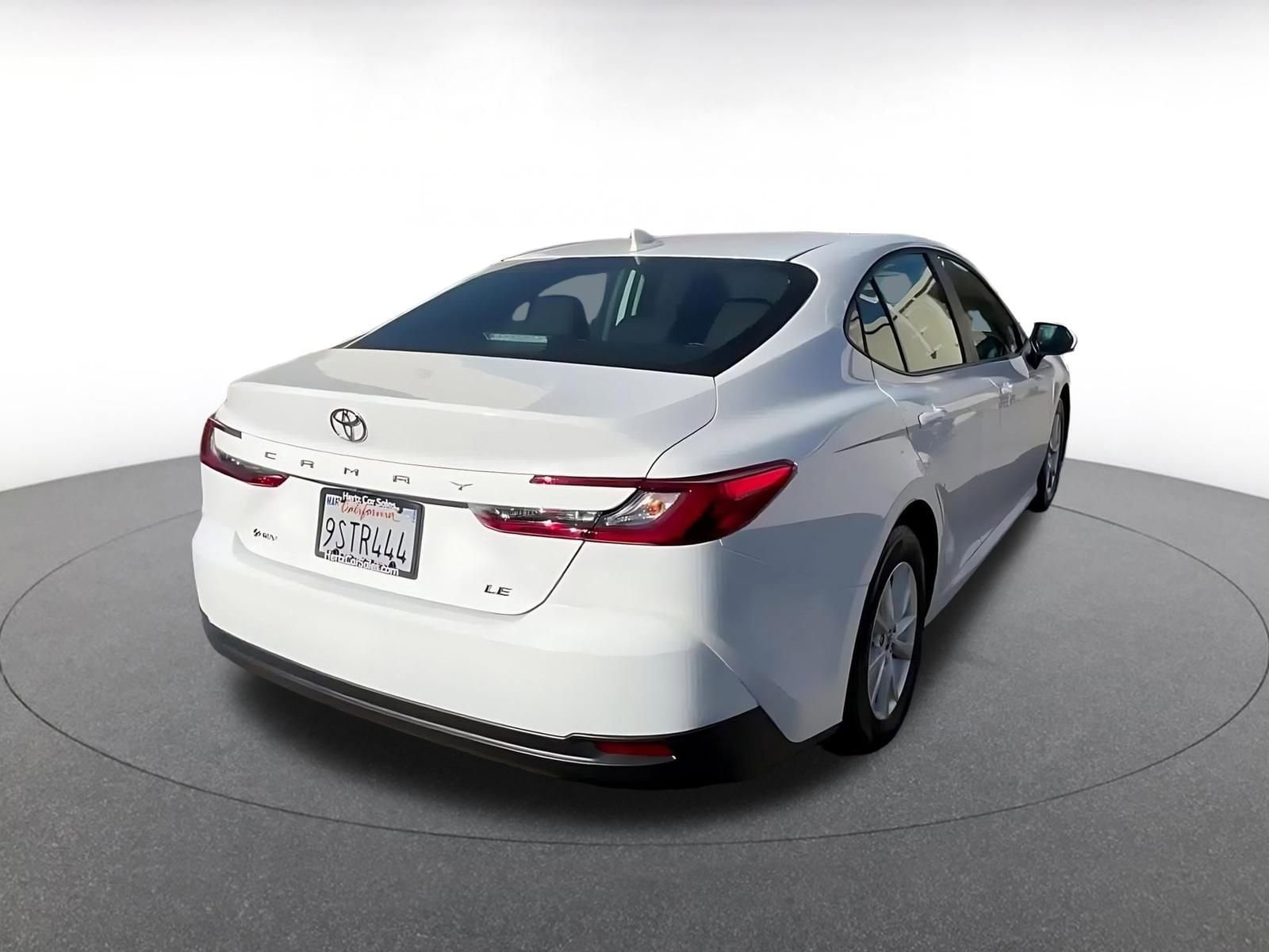 Thumbnail: 2025 Toyota Camry - 15