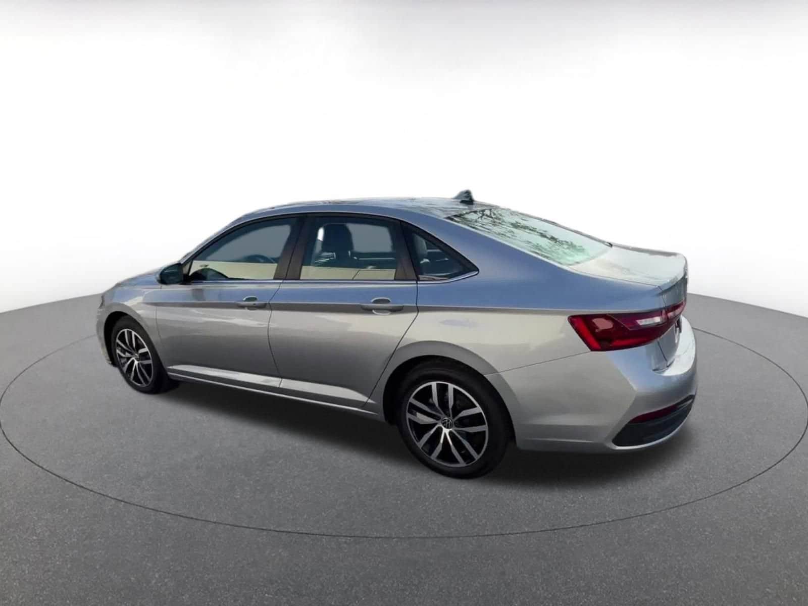 Thumbnail: 2025 Volkswagen Jetta - 10