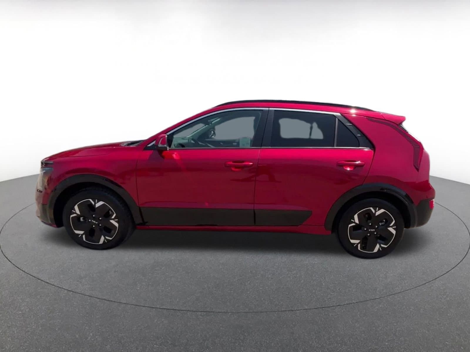 Thumbnail: 2023 Kia Niro - 8