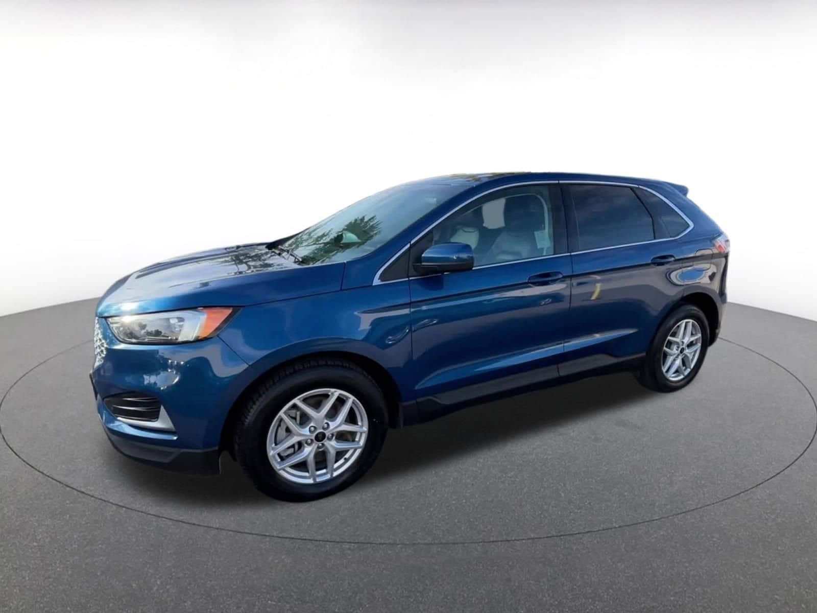 Thumbnail: 2023 Ford Edge - 8