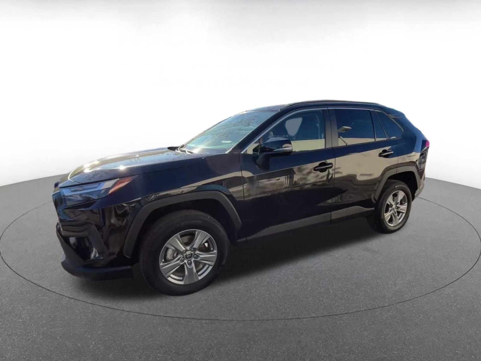 Thumbnail: 2025 Toyota RAV4 - 8