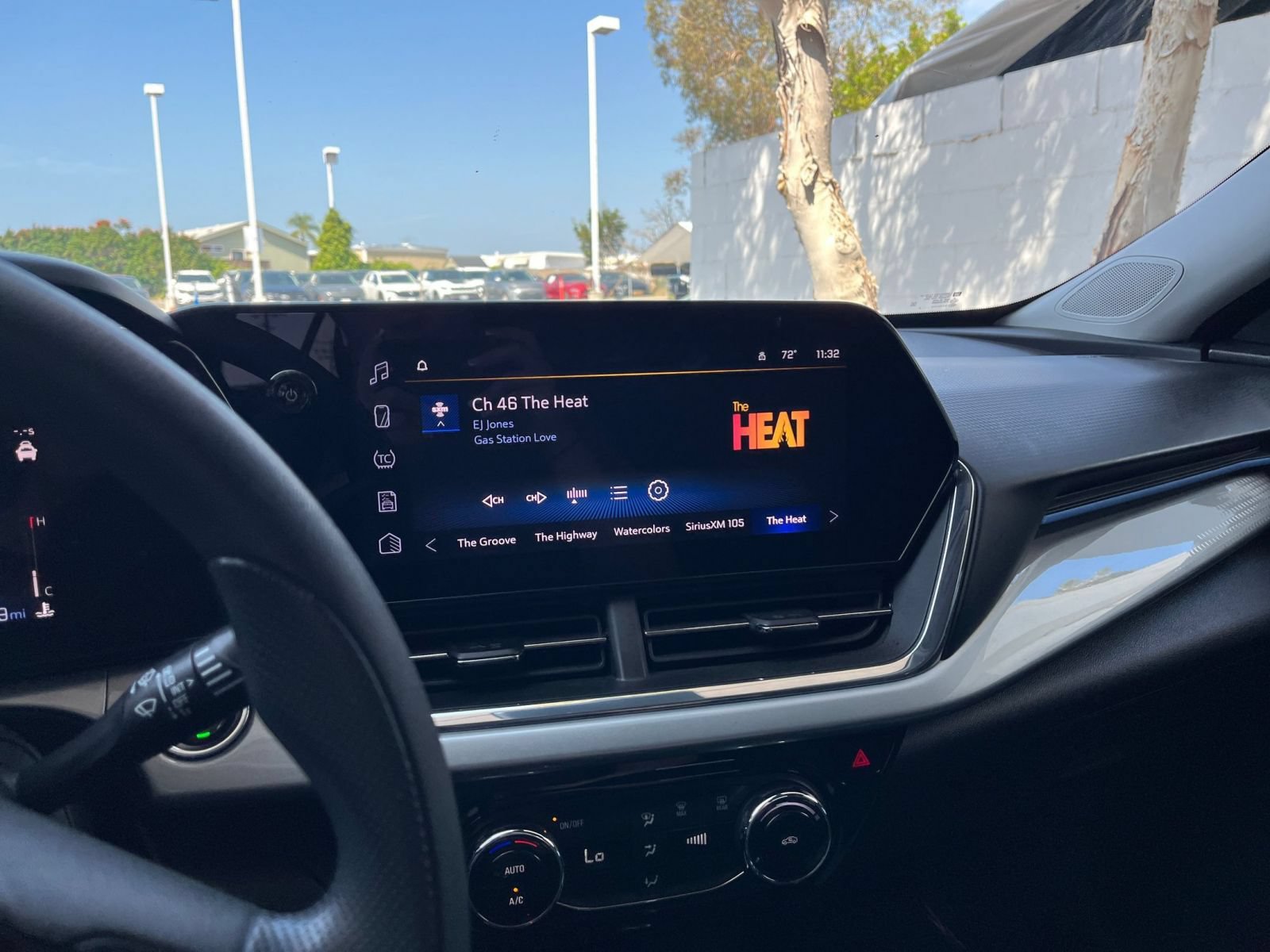 Thumbnail: 2025 Chevrolet Trax - 20