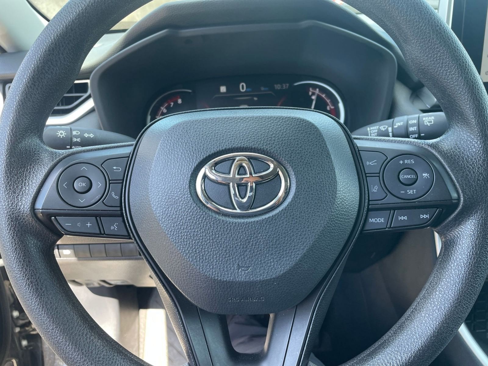 Thumbnail: 2025 Toyota RAV4 - 29