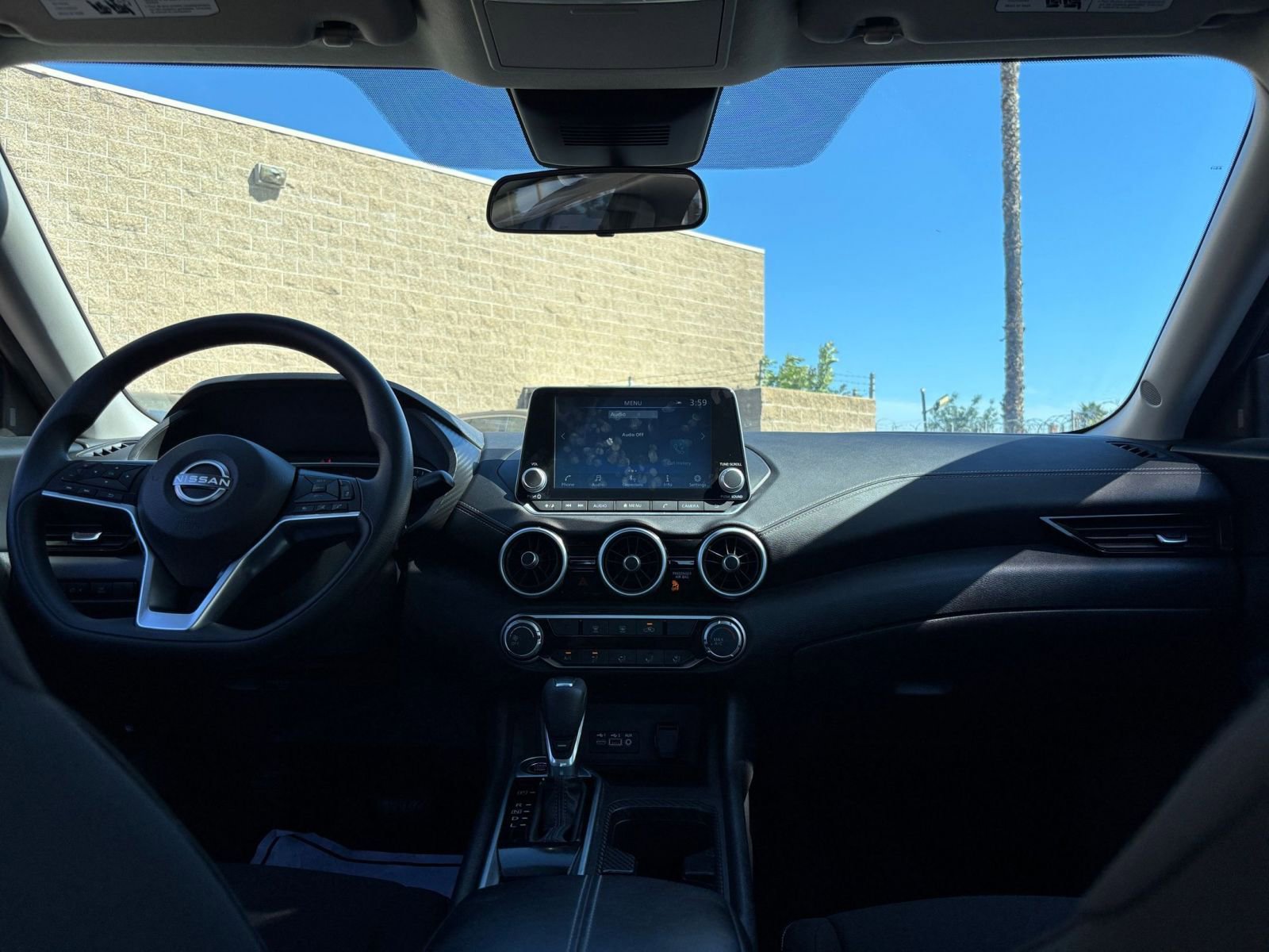 Thumbnail: 2025 Nissan Sentra - 32