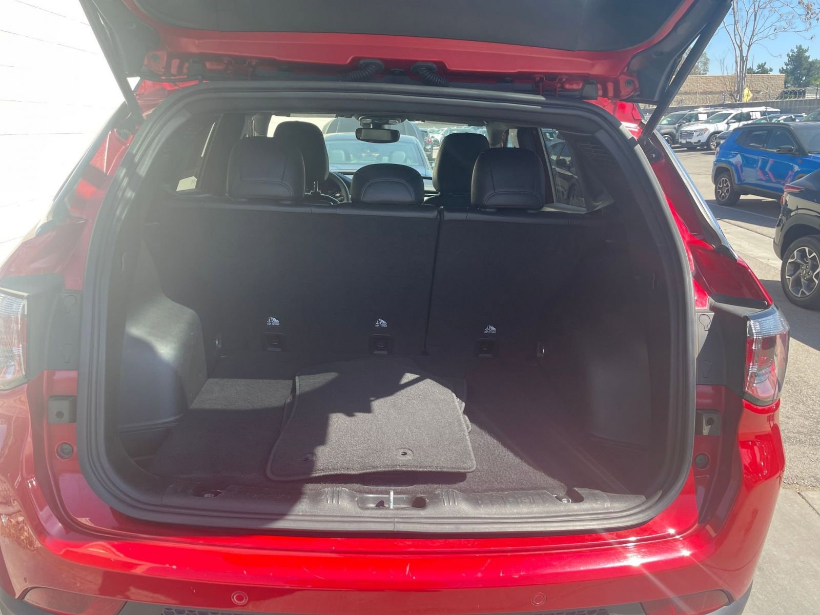 Thumbnail: 2025 Jeep Compass - 32