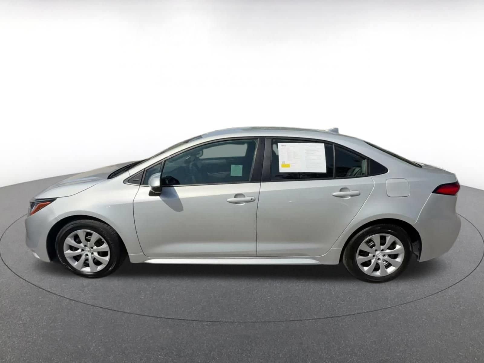 Thumbnail: 2025 Toyota Corolla - 9
