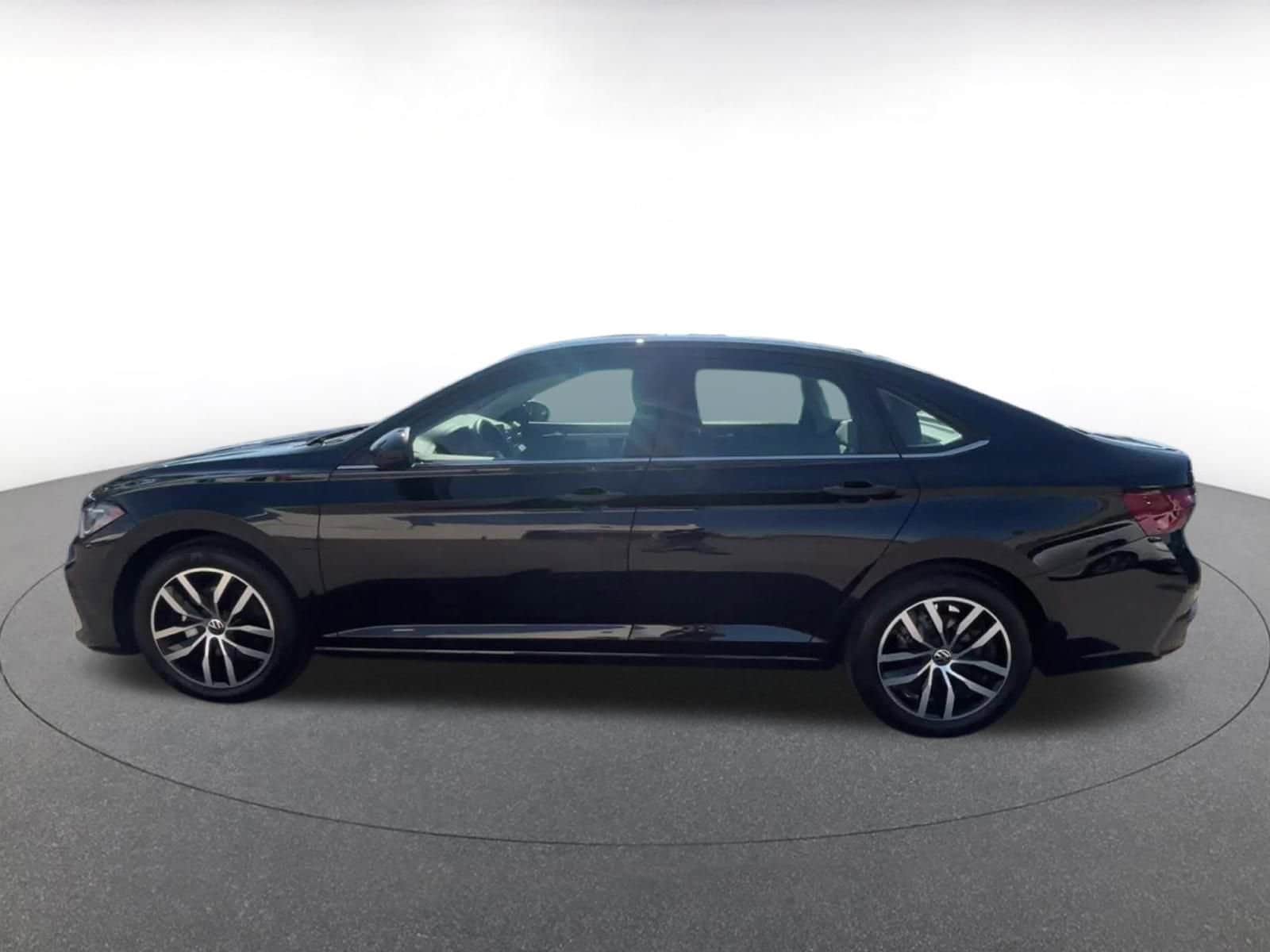 Thumbnail: 2025 Volkswagen Jetta - 10