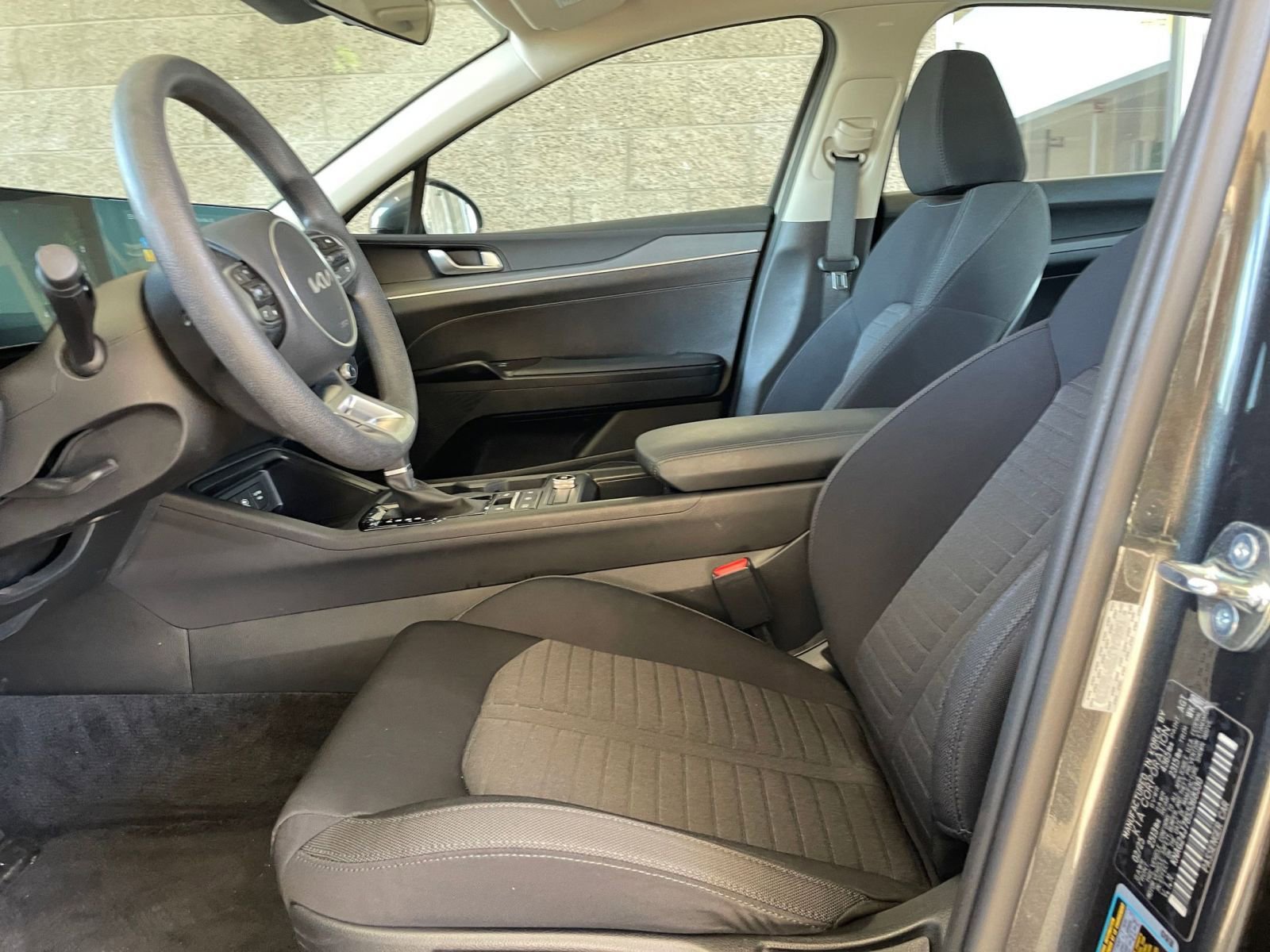 Thumbnail: 2025 Kia K5 - 27