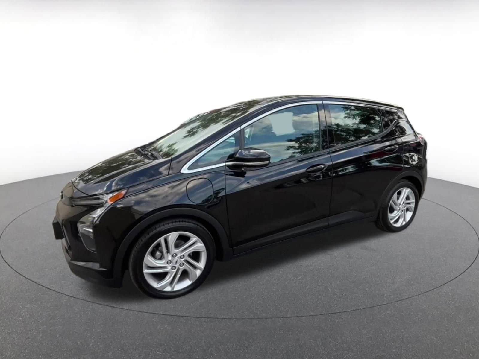 Thumbnail: 2023 Chevrolet Bolt EV - 8