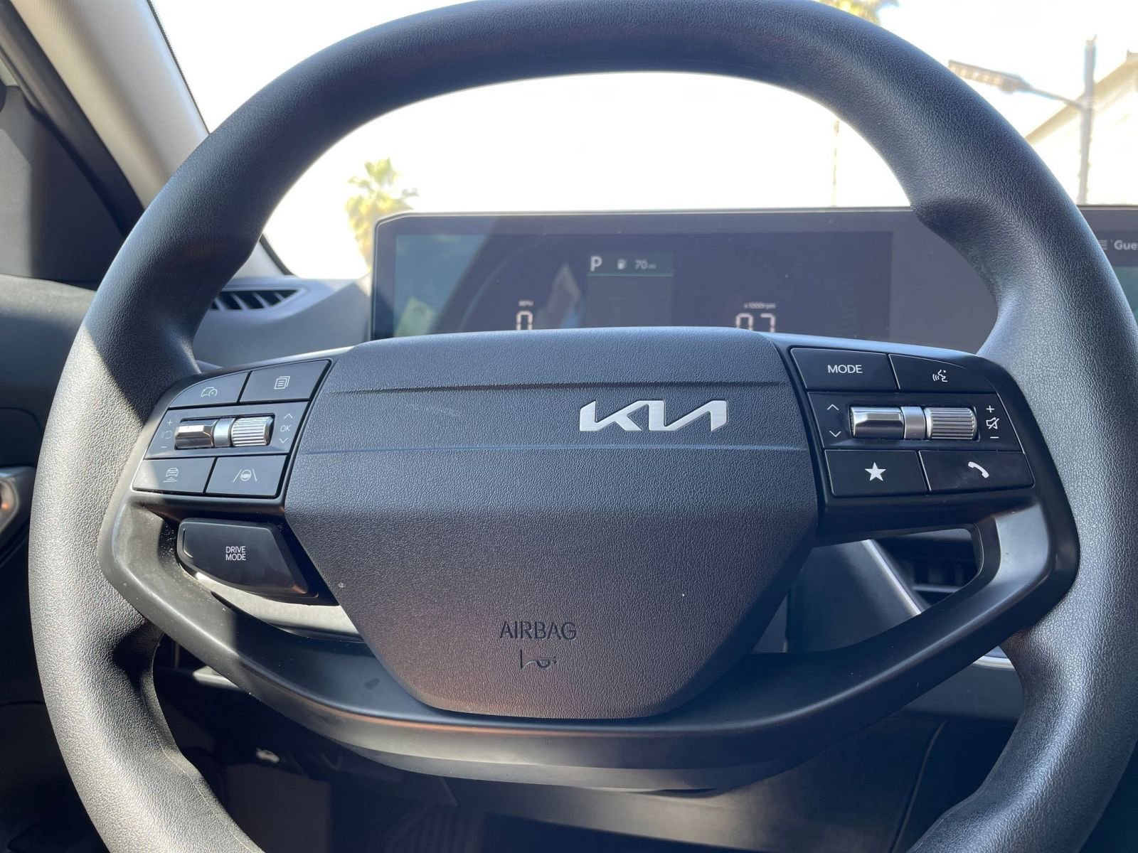 Thumbnail: 2025 Kia K4 - 28