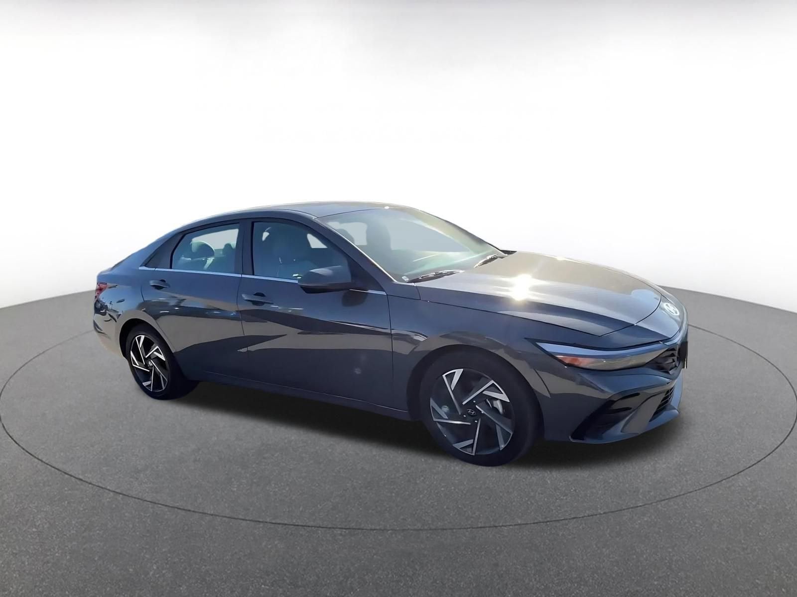 Thumbnail: 2025 Hyundai Elantra - 2