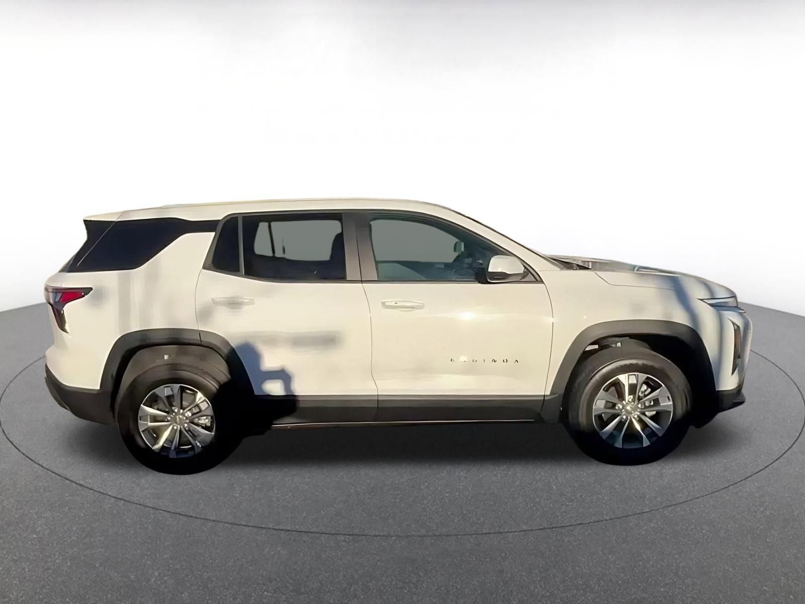 Thumbnail: 2025 Chevrolet Equinox - 16