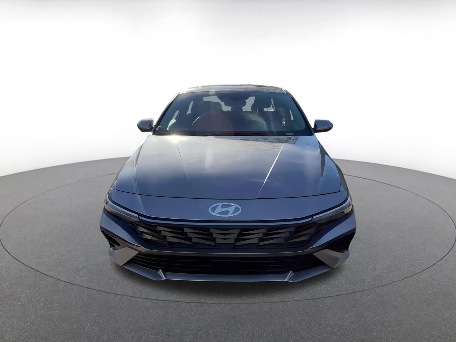 Thumbnail: 2025 Hyundai Elantra - 4
