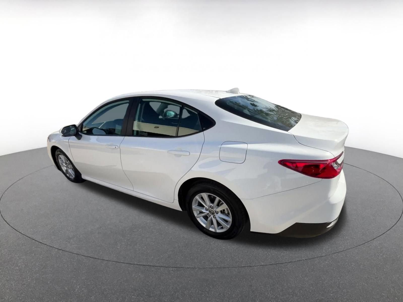 Thumbnail: 2025 Toyota Camry - 10