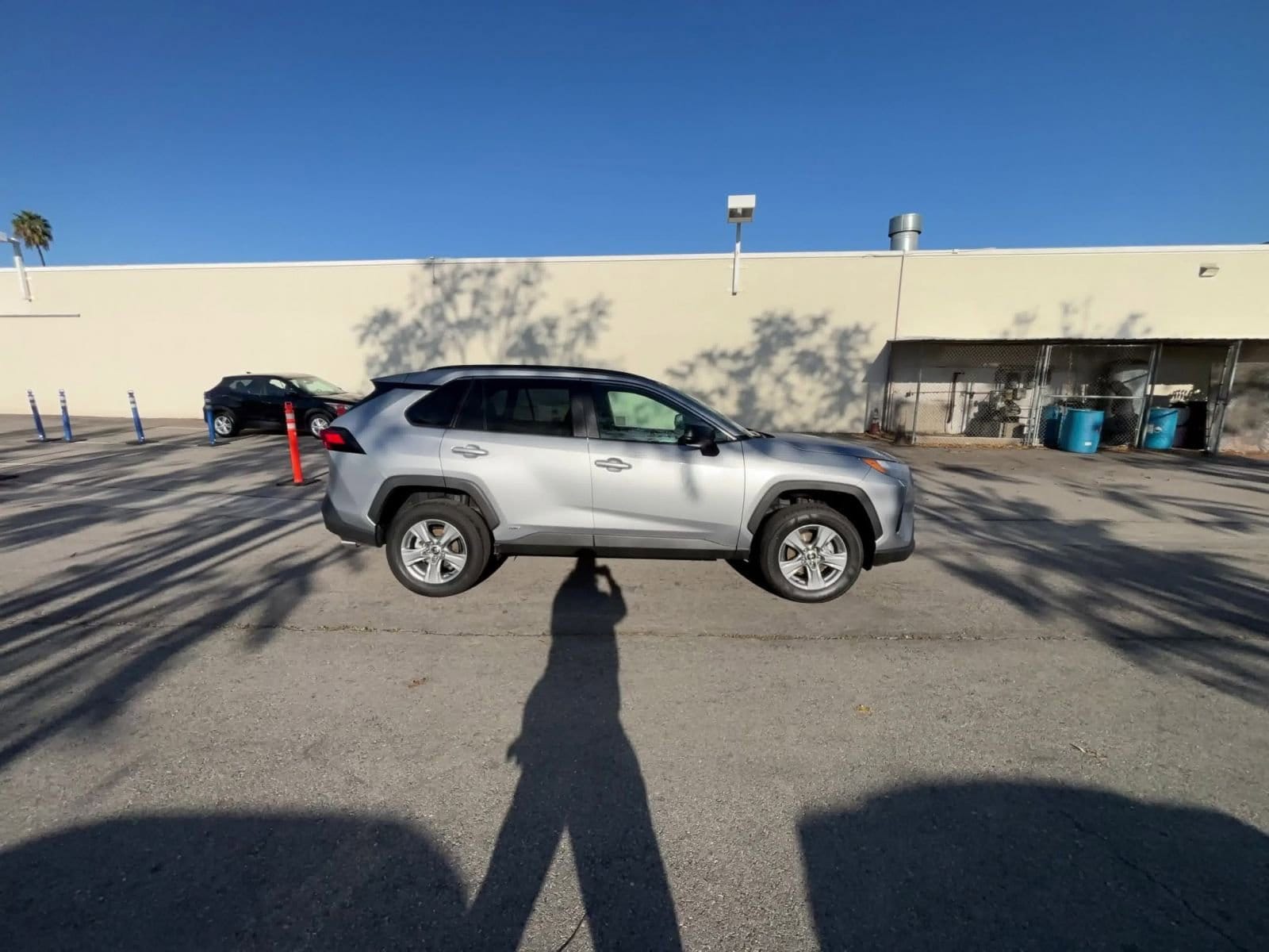 Thumbnail: 2025 Toyota RAV4 - 15