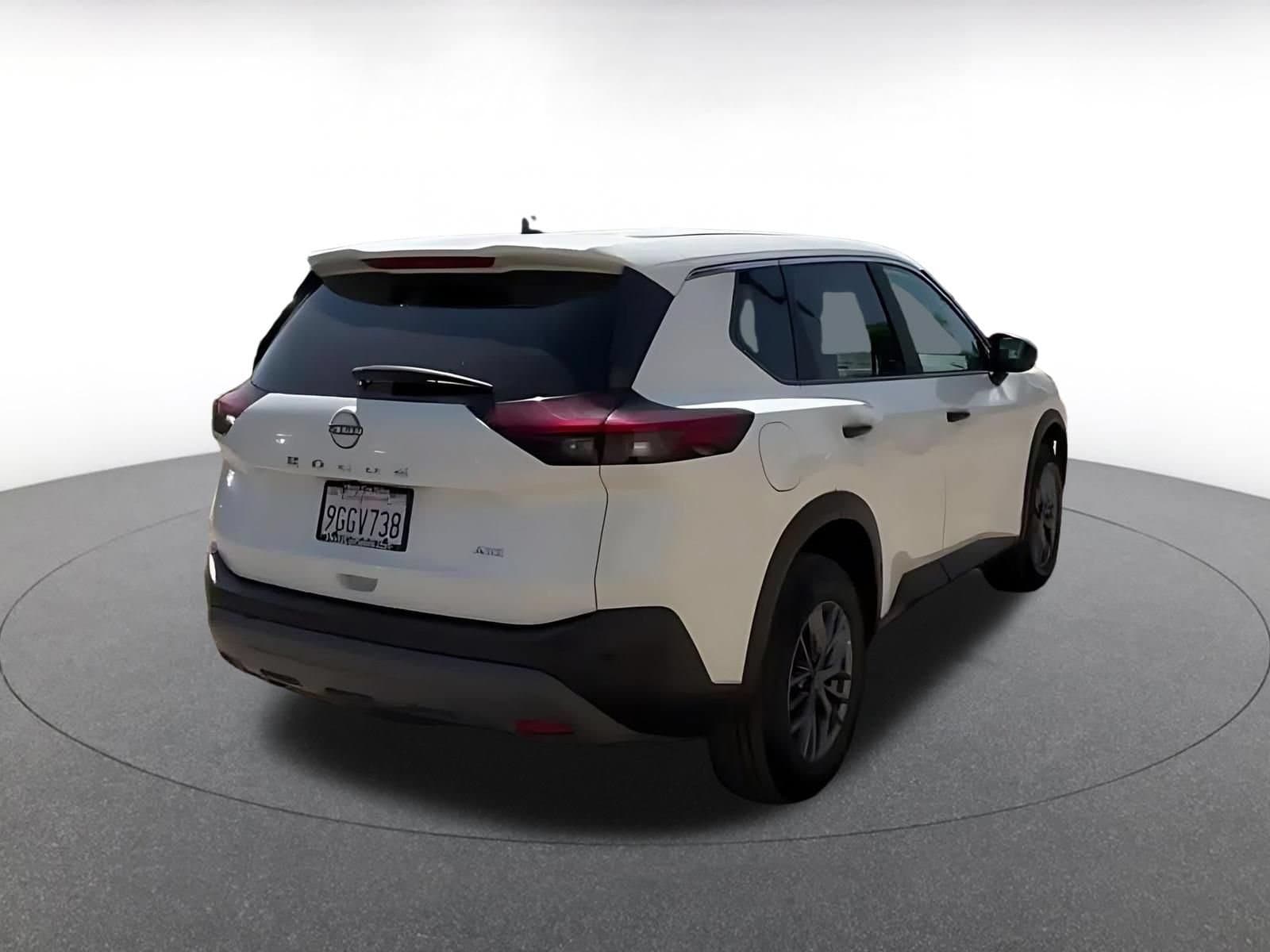 Thumbnail: 2023 Nissan Rogue - 14