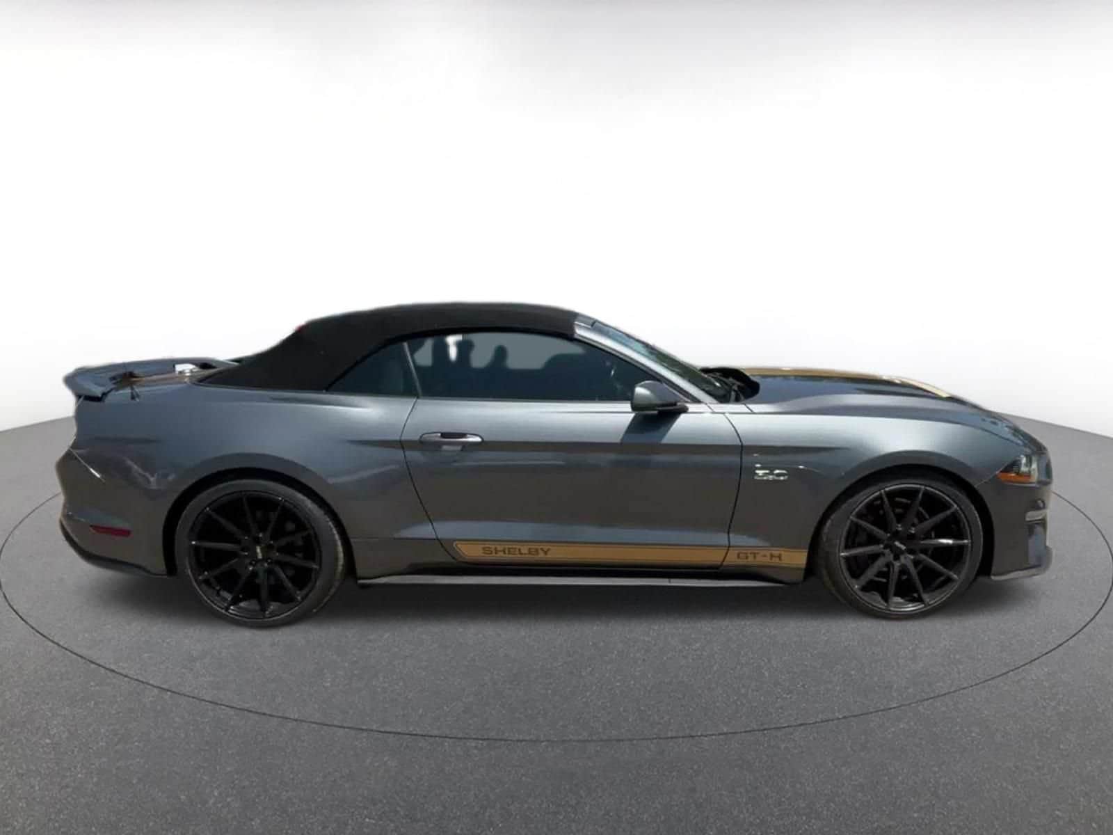 Thumbnail: 2022 Ford Mustang - 13
